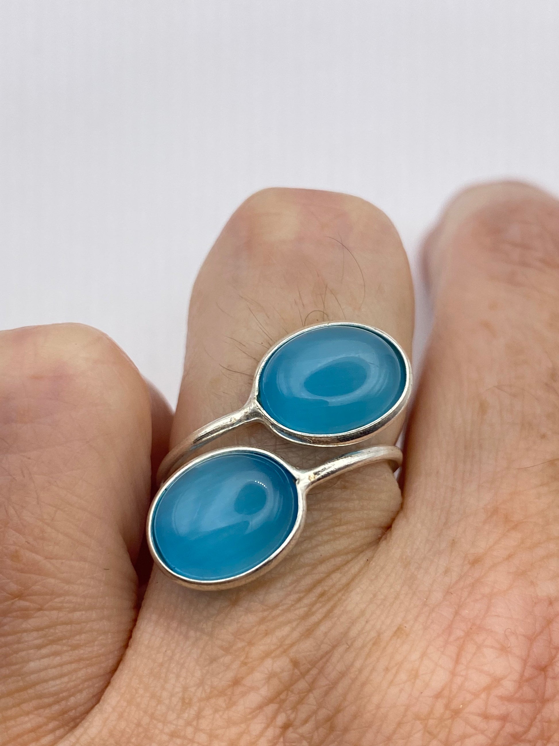 Vintage Blue Cats Eye Glass Ring