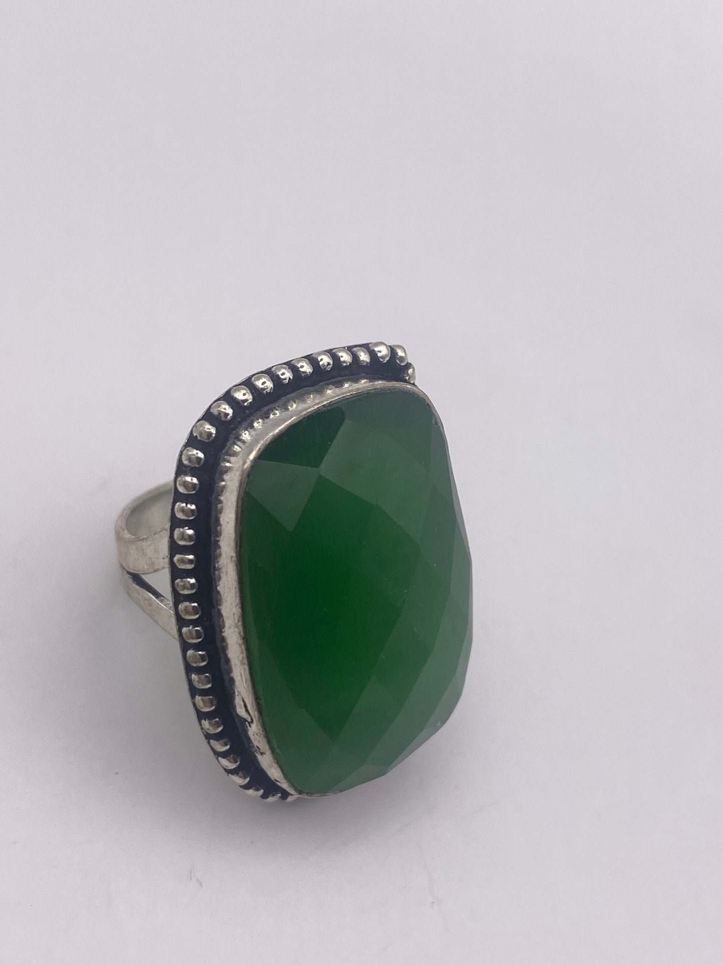 Vintage Green Cats Eye Art Glass Ring