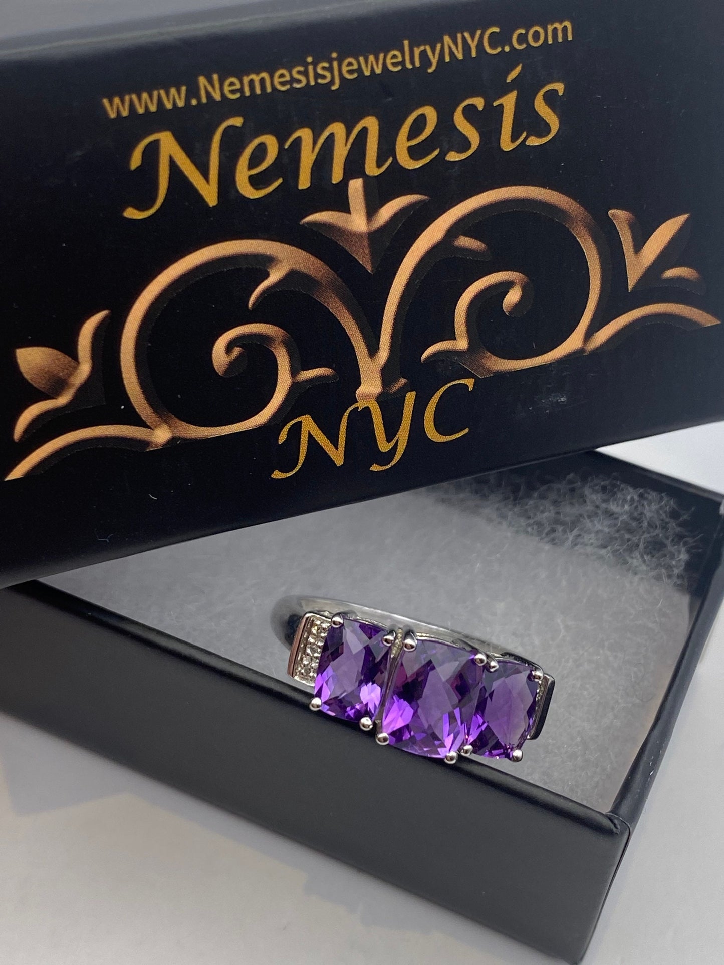 Vintage Purple Amethyst and Diamond Ring Deco 925 Sterling Silver