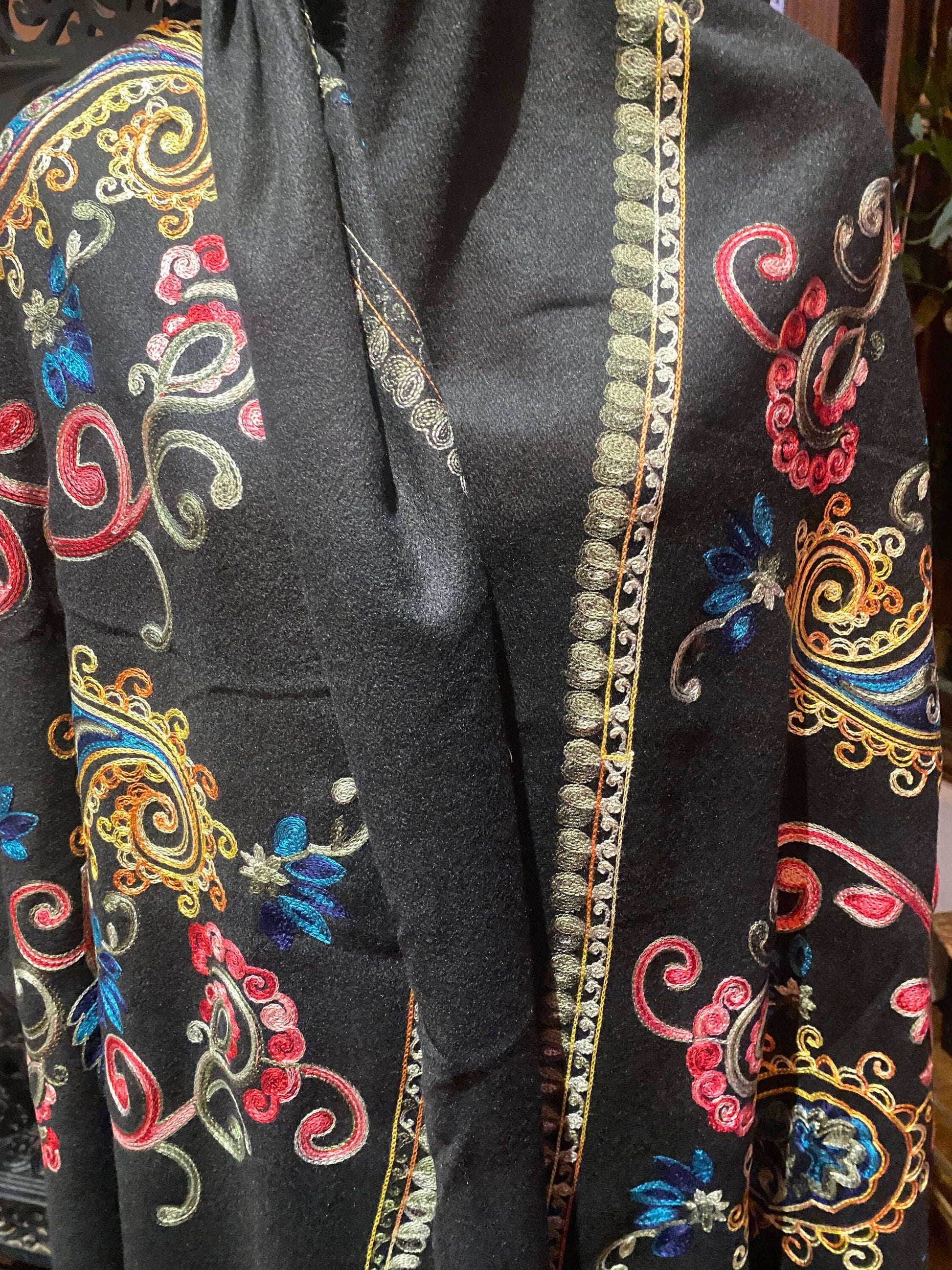 Vintage Black Cashmere Pashmina Scarf Wrap Paisley Embroidered