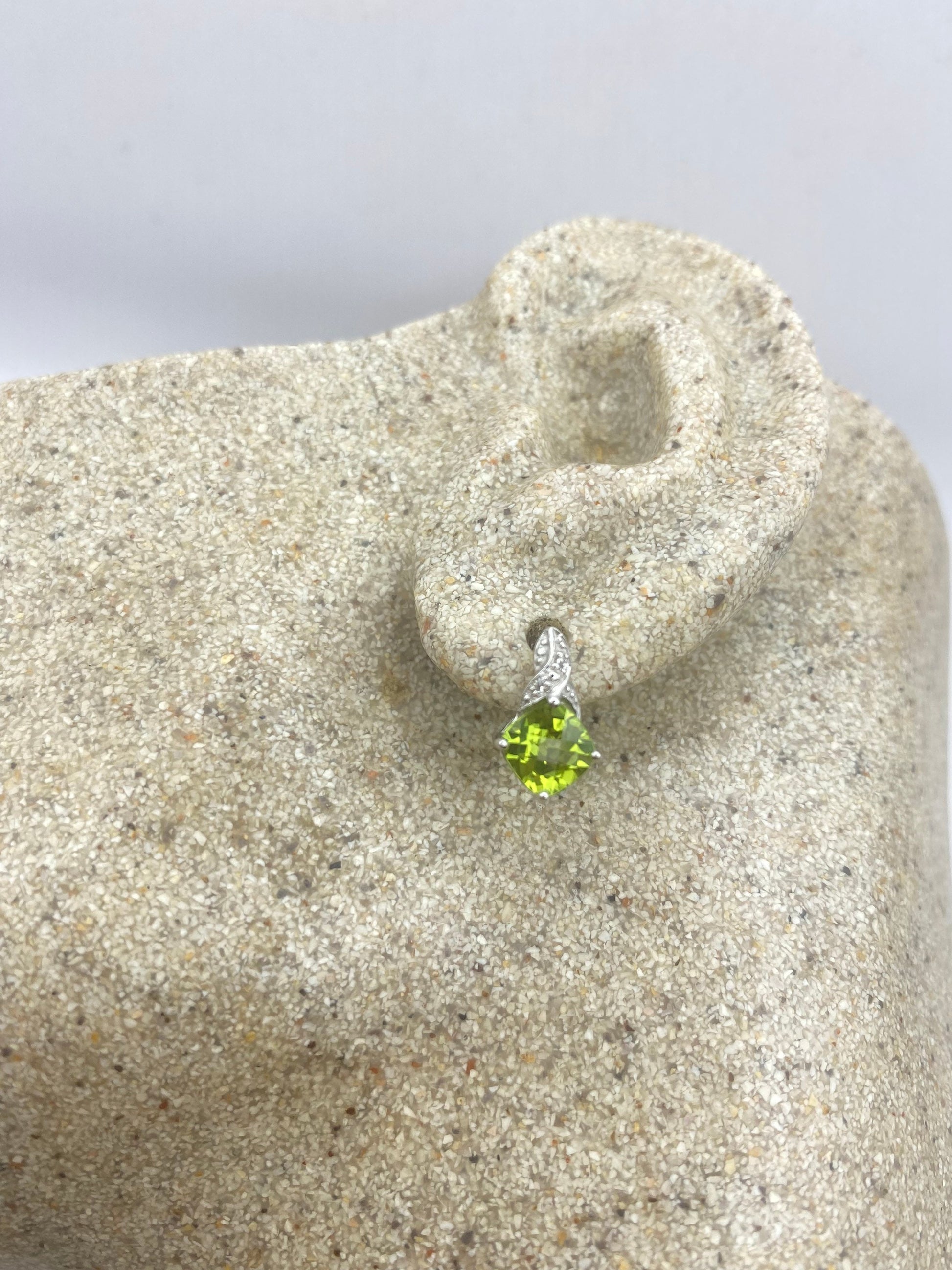 Vintage Green Peridot in 925 Sterling Silver Post Button Earrings