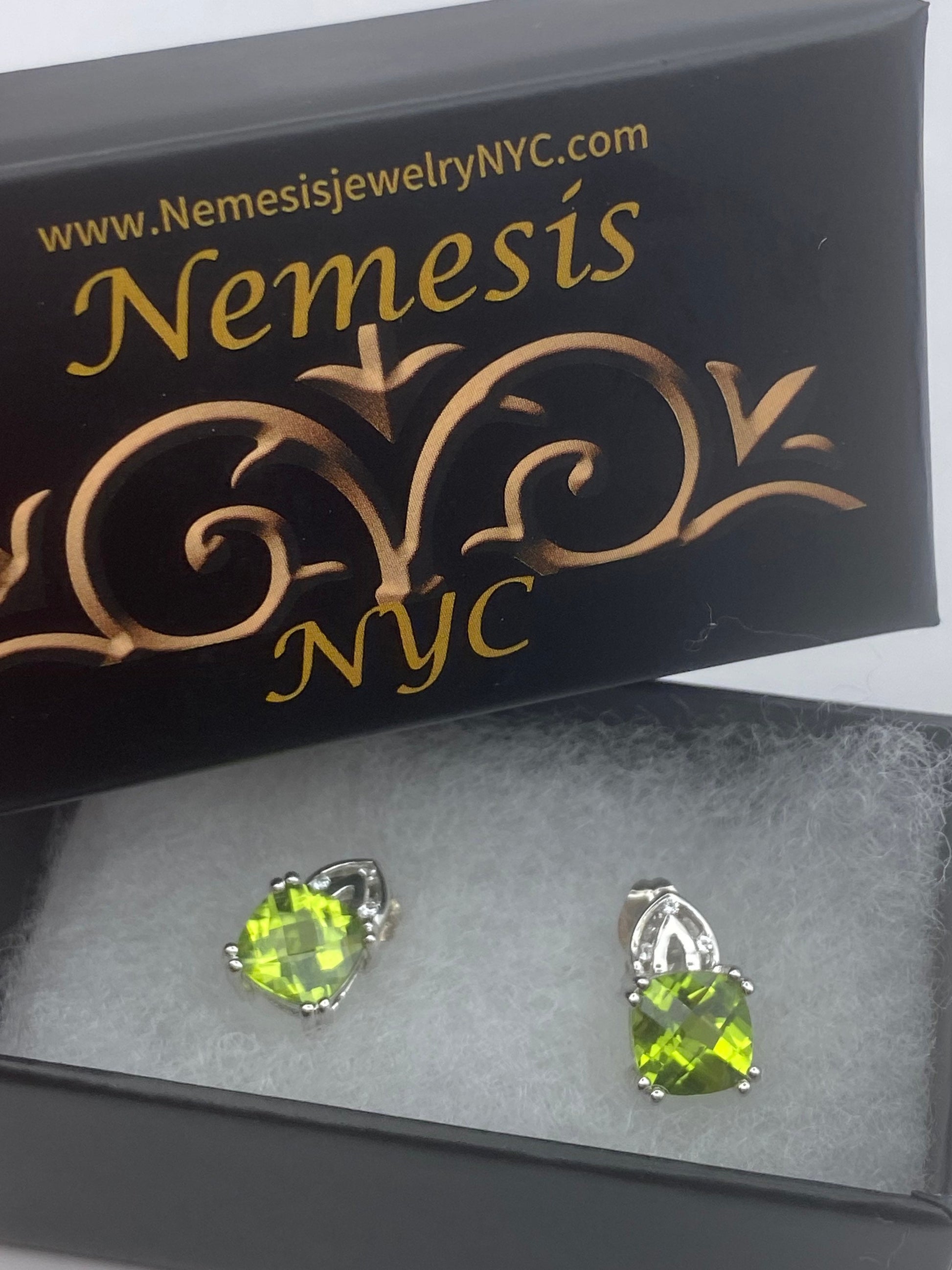 Vintage Green Peridot in 925 Sterling Silver Post Button Earrings