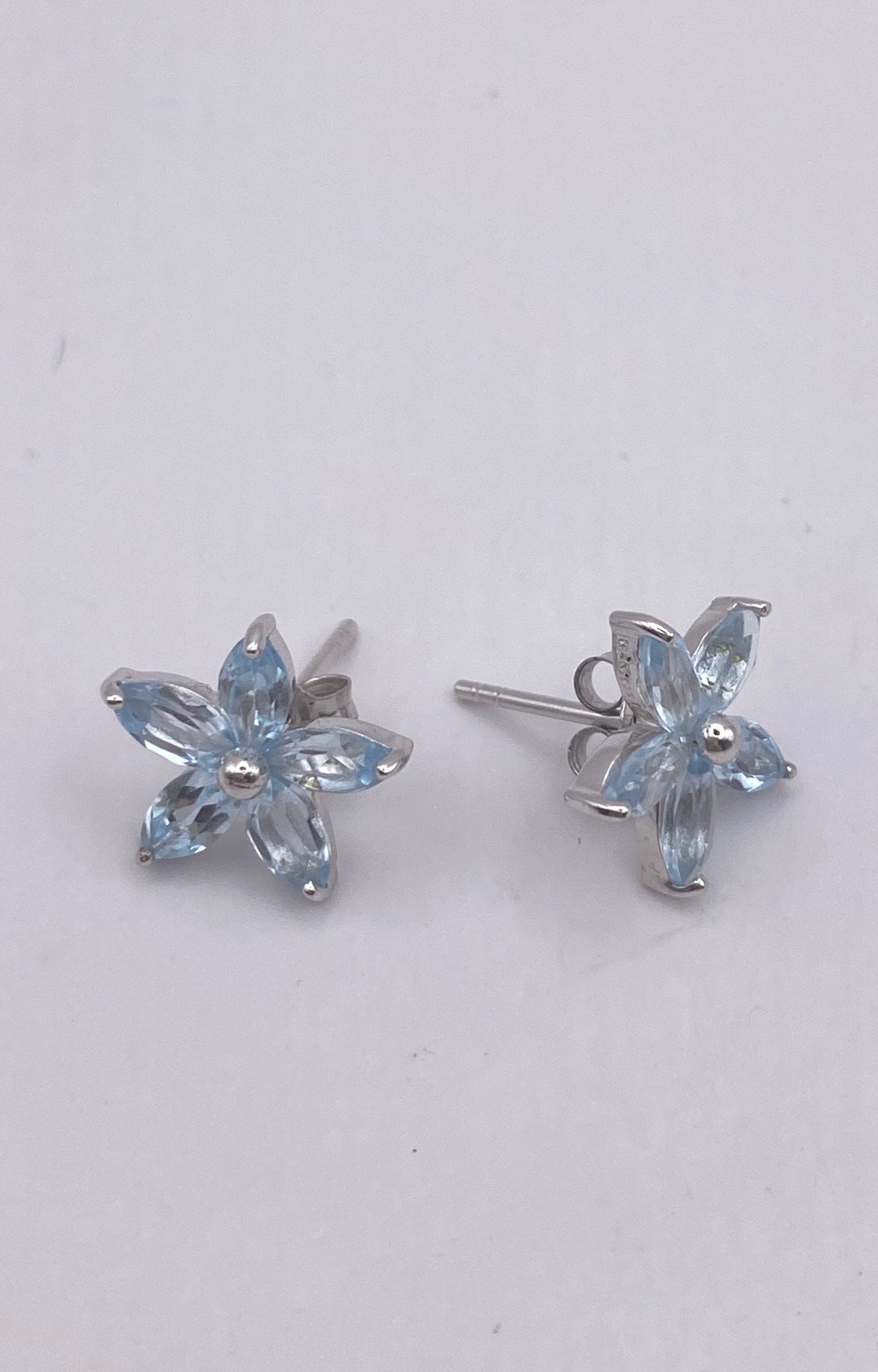 Vintage Blue Topaz Gemstone 925 Sterling Silver Stud Earrings