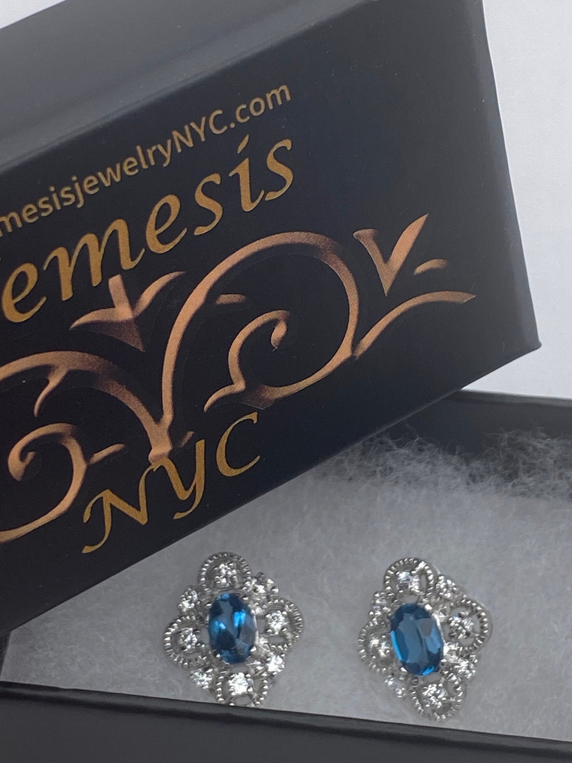 Vintage Blue Topaz Gemstone 925 Sterling Silver Stud Earrings