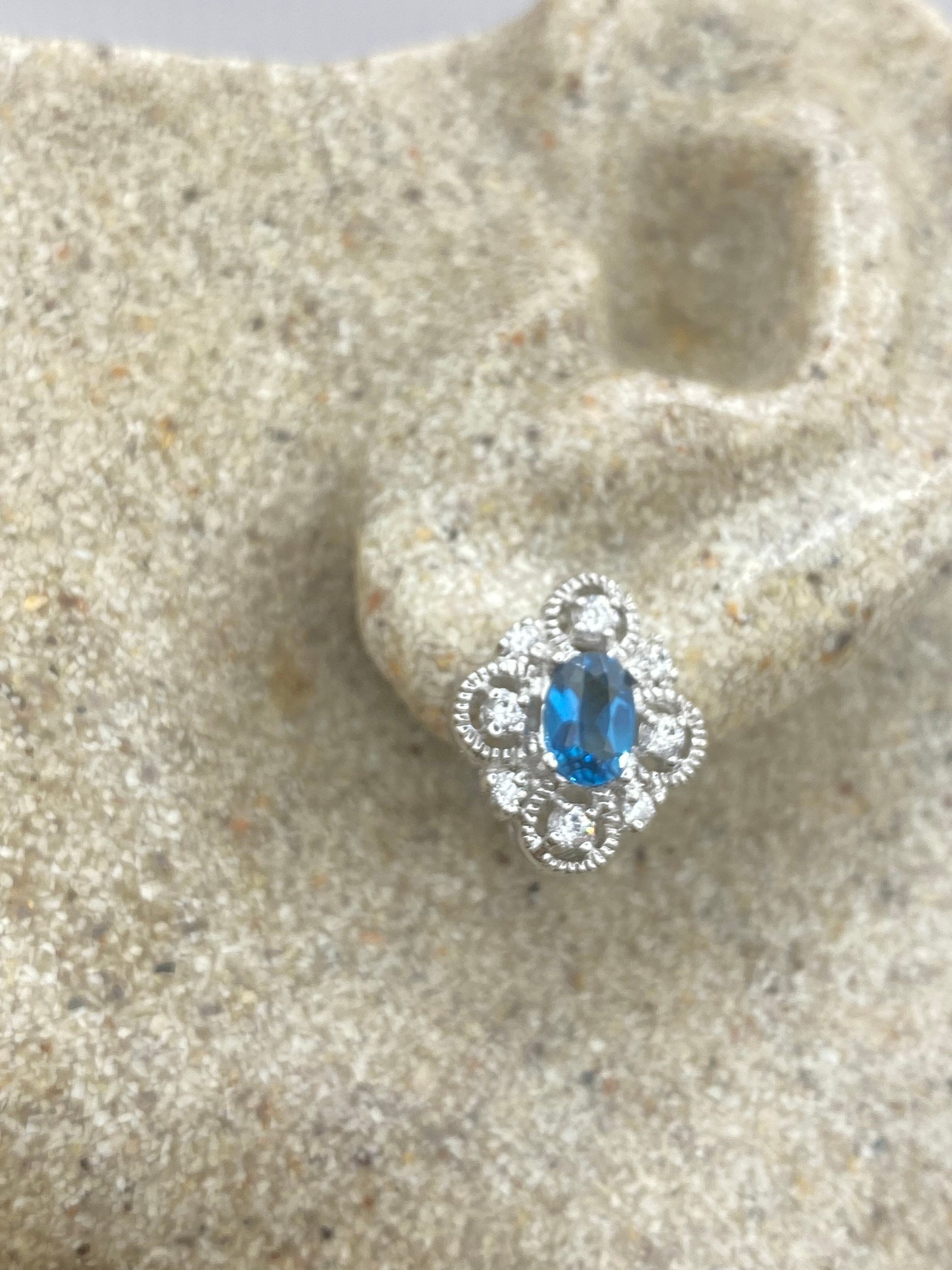 Vintage Blue Topaz Gemstone 925 Sterling Silver Stud Earrings