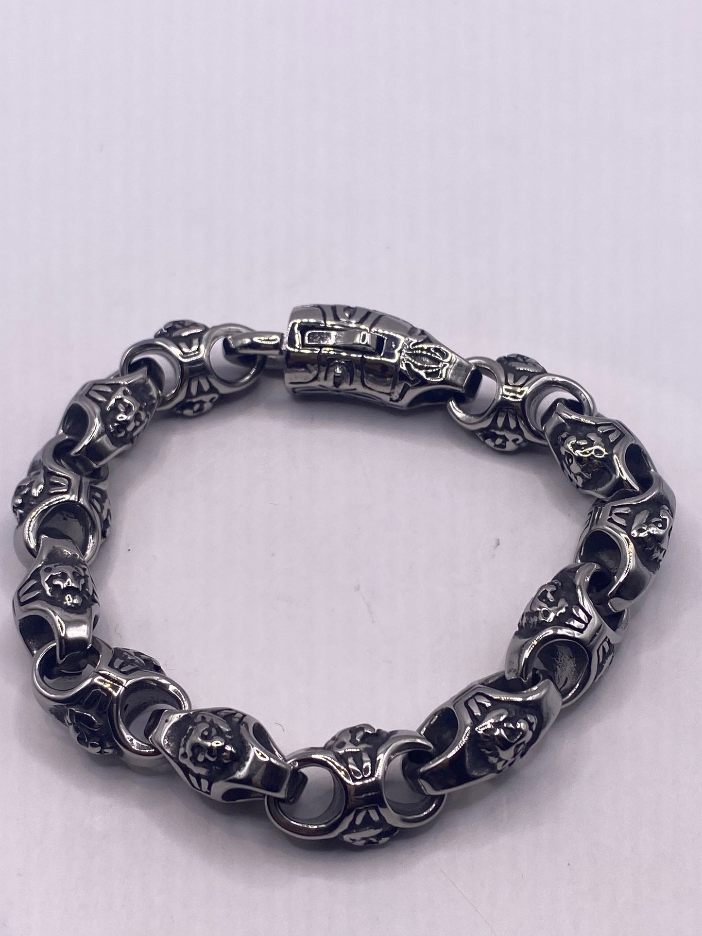 Vintage Style 9 inch Stainless Steel Lion Bracelet