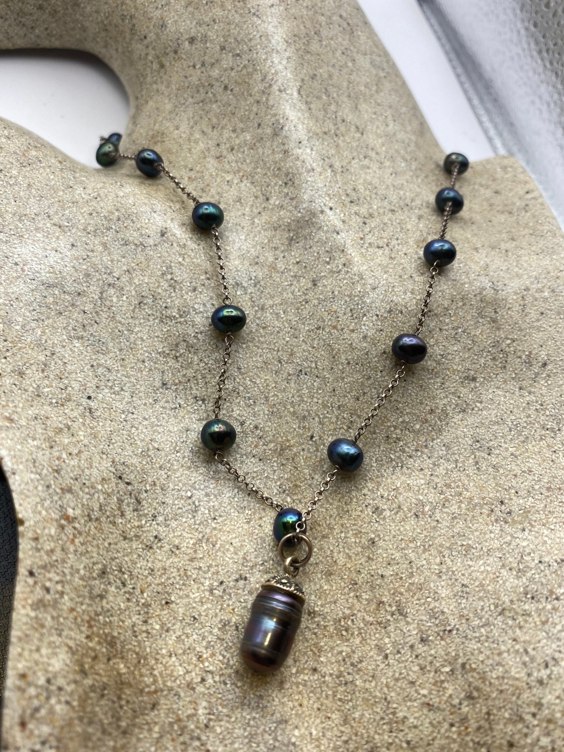 Vintage 925 Sterling Silver Peacock Black Pearl Pendant 16 inch Y necklace