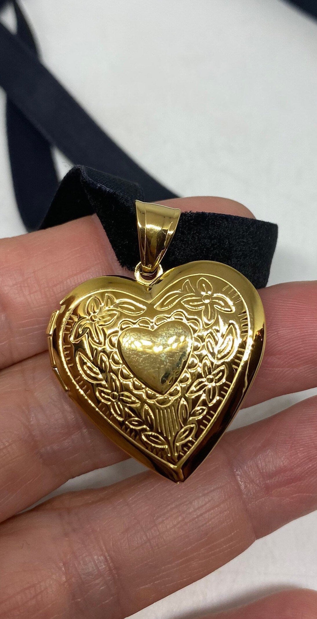 Vintage Gold Locket | Tiny Heart Photo Charm Golden Stainless Steel Deco Etched Choker Necklace