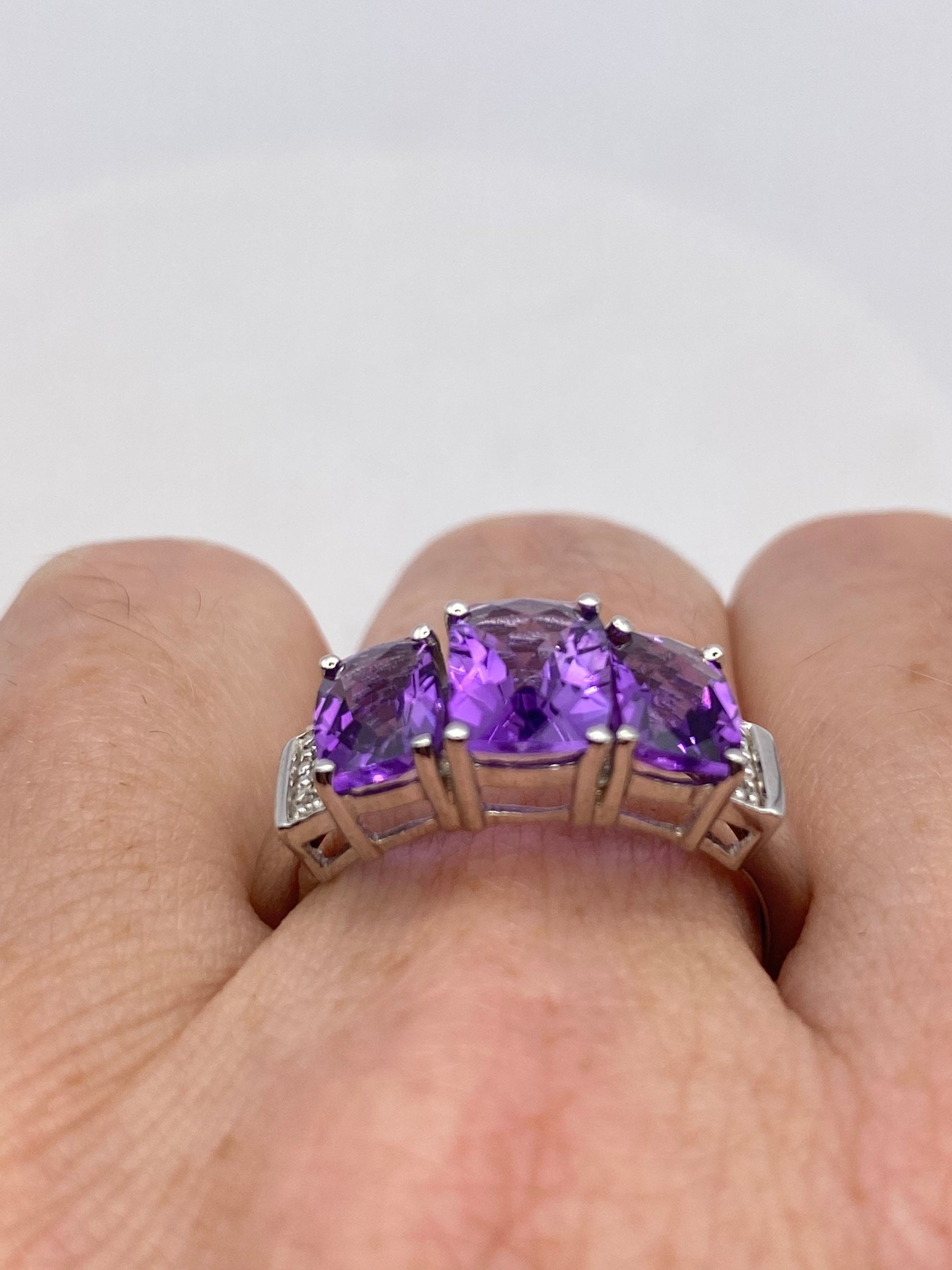 Vintage Purple Amethyst and Diamond Ring Deco 925 Sterling Silver