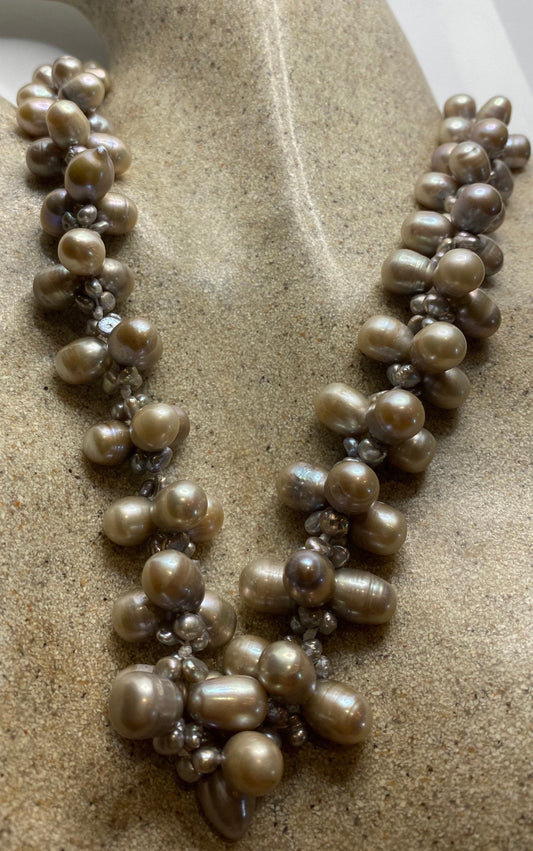 Vintage Hand Knotted Grey Pearl 18 in Necklace