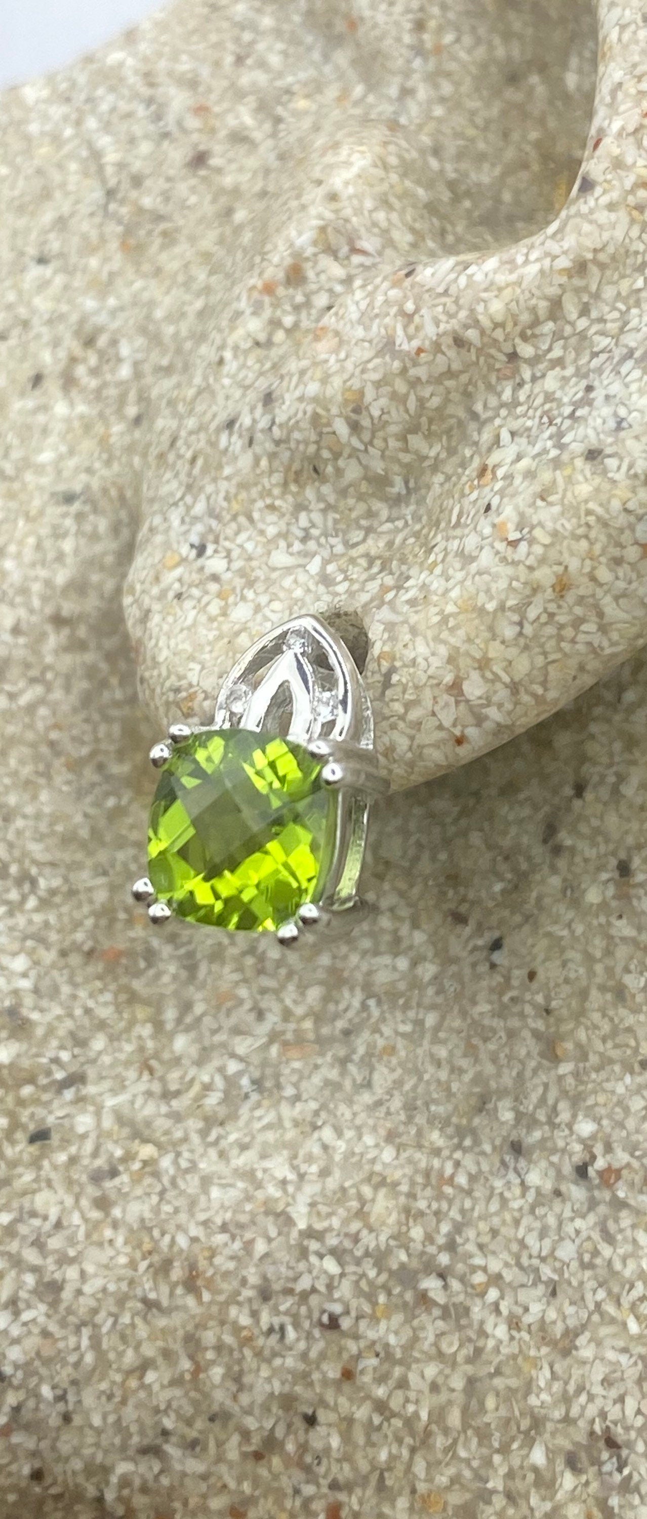 Vintage Green Peridot in 925 Sterling Silver Post Button Earrings