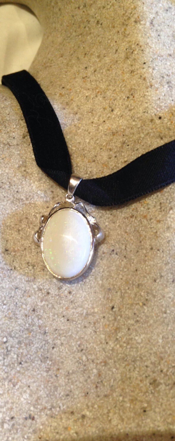 Vintage White Opal Choker 925 Sterling Silver Pendant Necklace