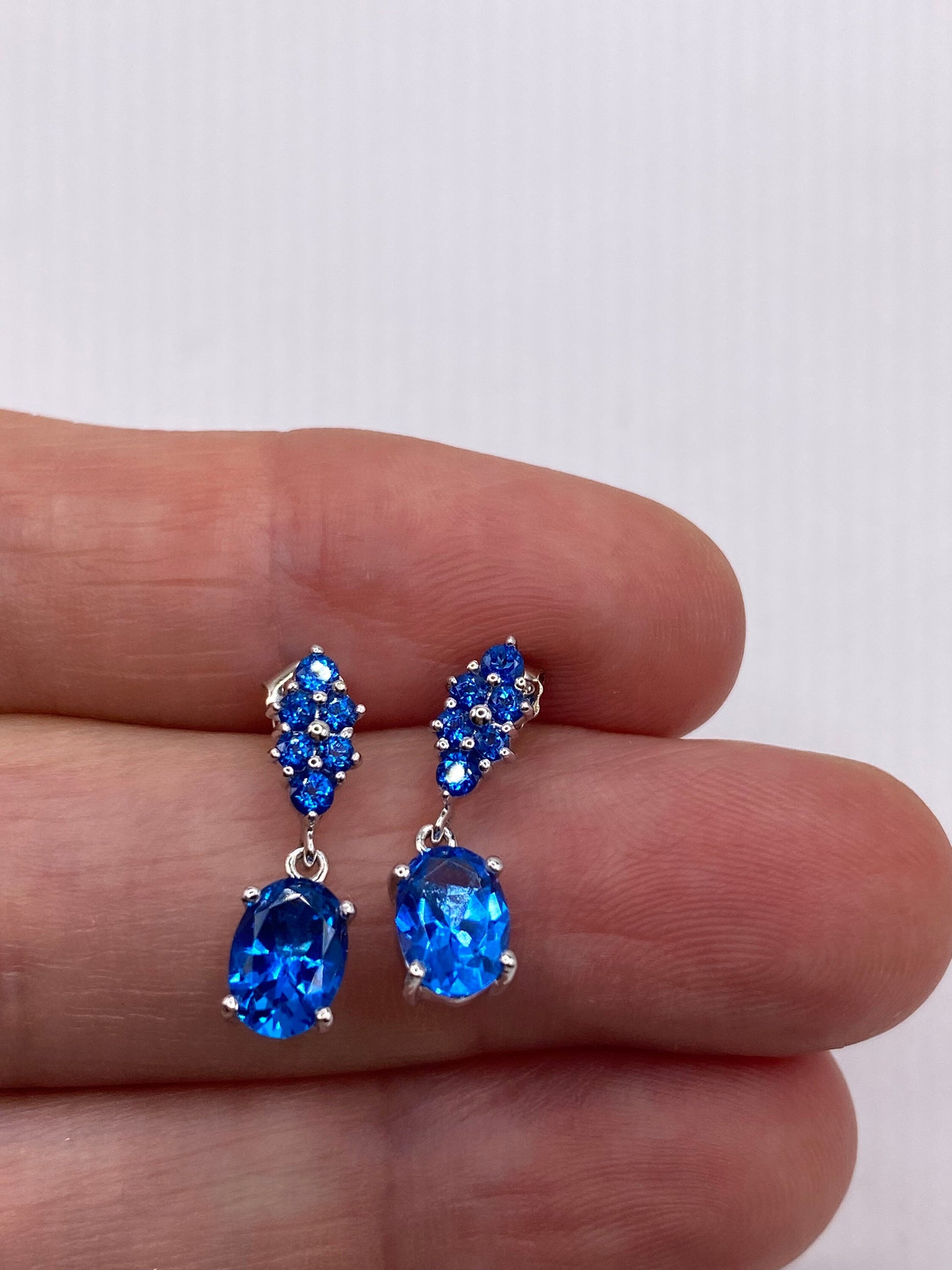 Vintage London Blue Topaz Gemstone 925 Sterling Silver Dangle Earrings