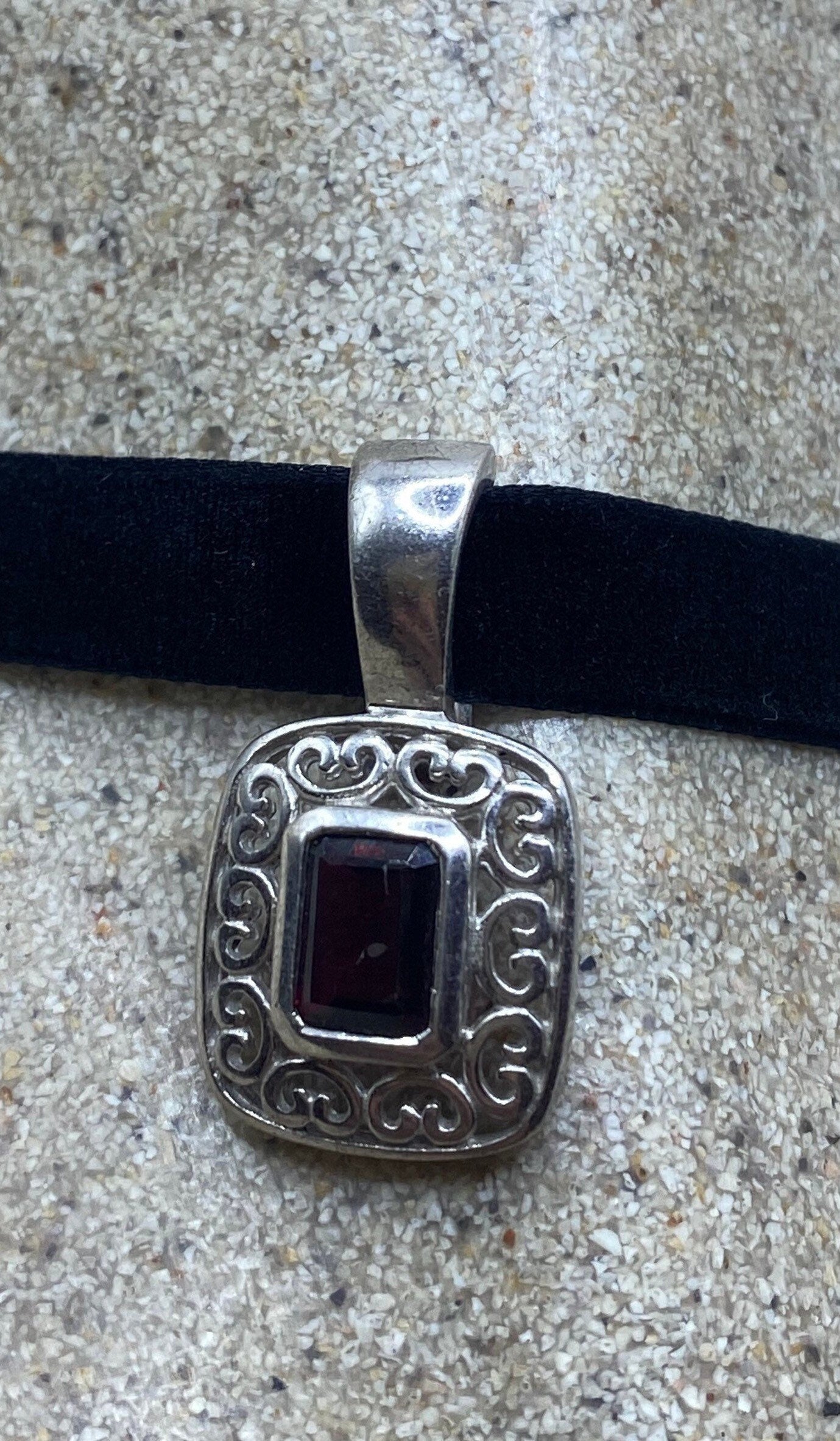 Vintage 925 Sterling Silver Red Garnet Choker Pendant Necklace