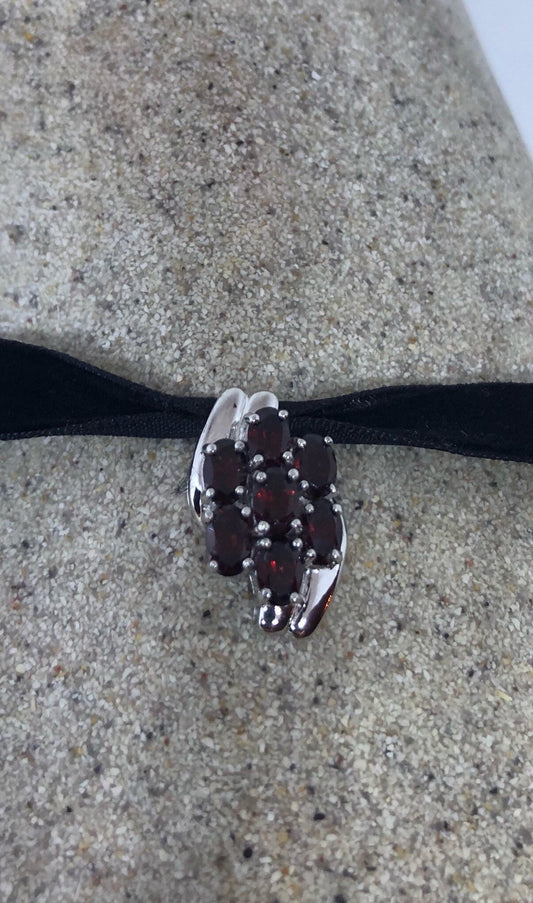 Vintage 925 Sterling Silver Red Garnet Choker Pendant Necklace