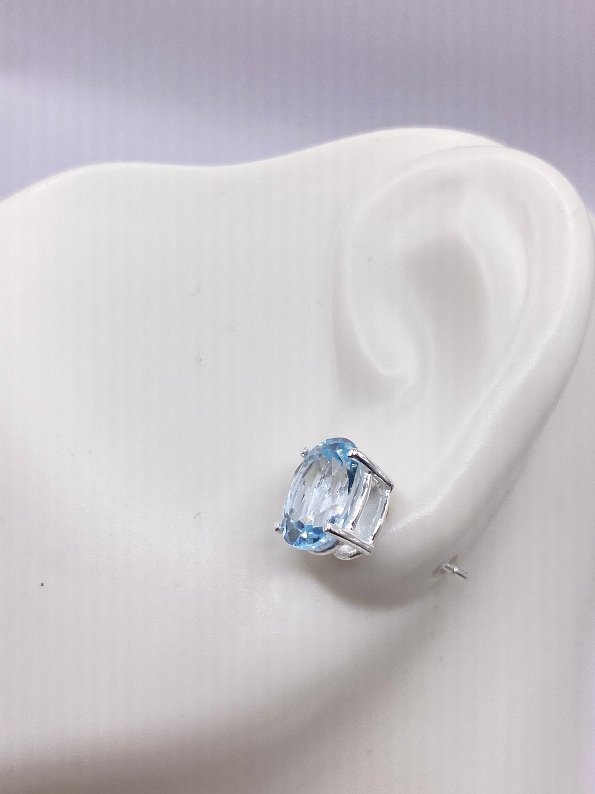 Vintage Blue Topaz Gemstone 925 Sterling Silver Stud Earrings