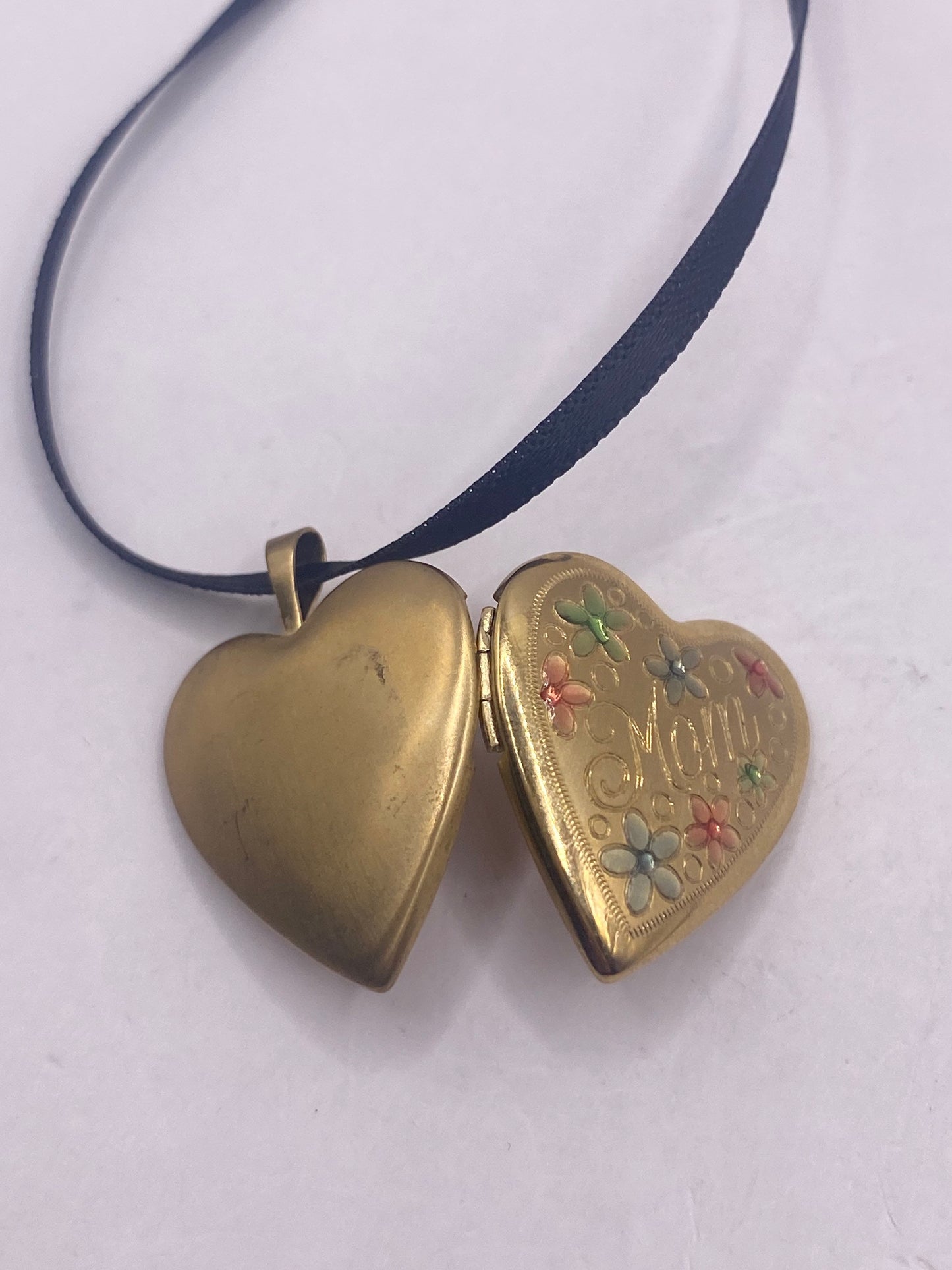 Vintage Gold Locket | Tiny Heart 9k Gold Filled Pendant Photo Memory Charm Engraved "Mom" Flowers | Choker Necklace