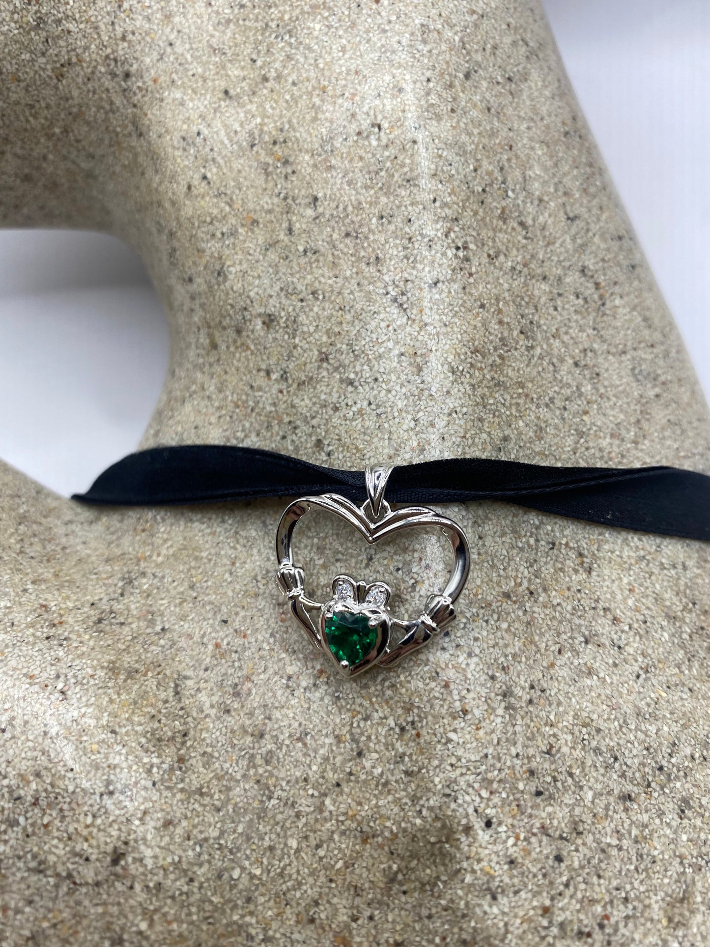 Vintage Green Chrome Diopside Choker 925 Sterling Silver Heart Pendant Necklace