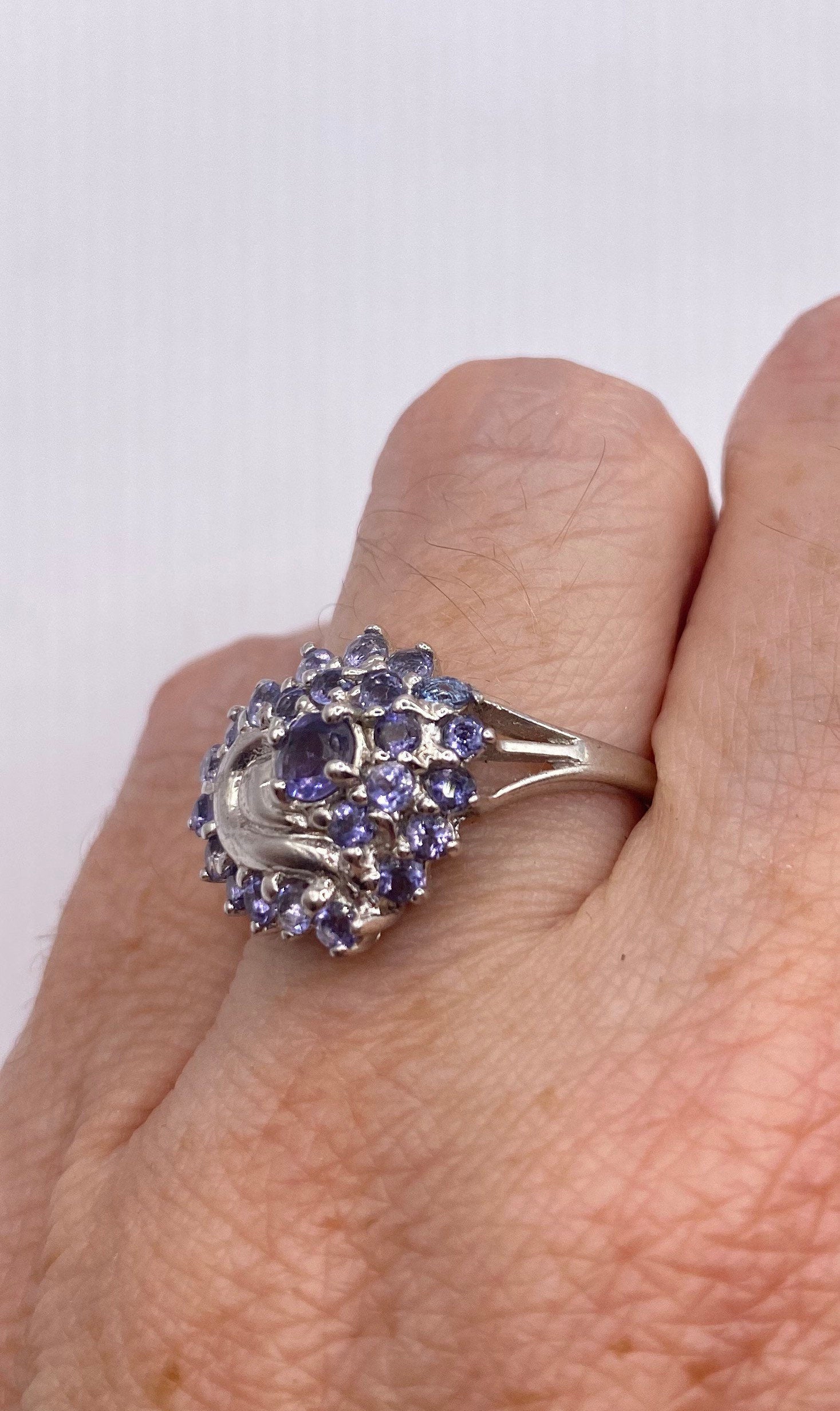 Vintage Blue Iolite Ring in 925 Sterling Silver Floral Setting