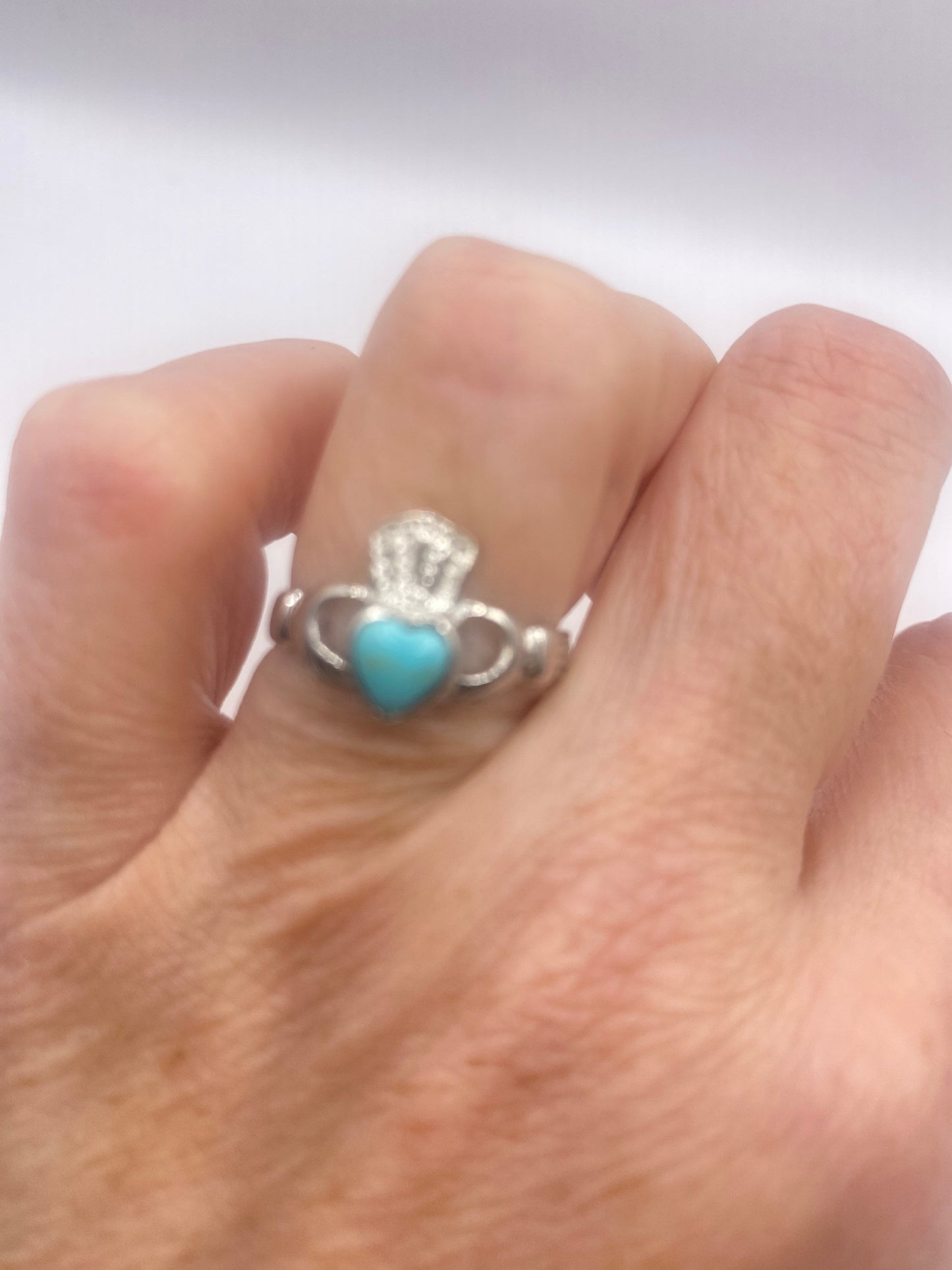 Vintage 925 Sterling Silver Turquoise Claddagh Ring