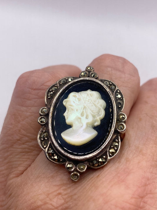 Antique White Mother of Pearl on Black Onyx Cameo Marcasite 925 Sterling Silver Ring Size 7