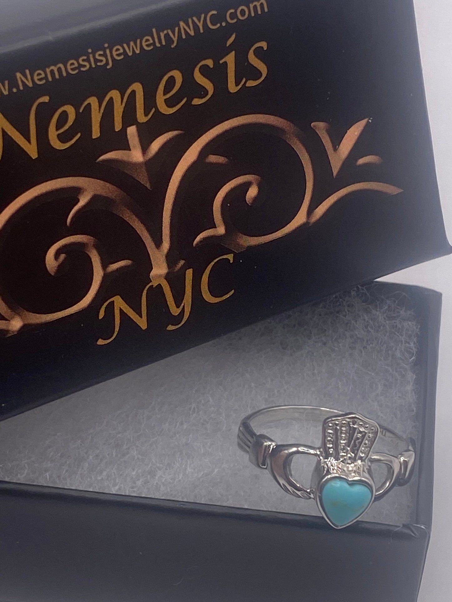 Vintage 925 Sterling Silver Turquoise Claddagh Ring