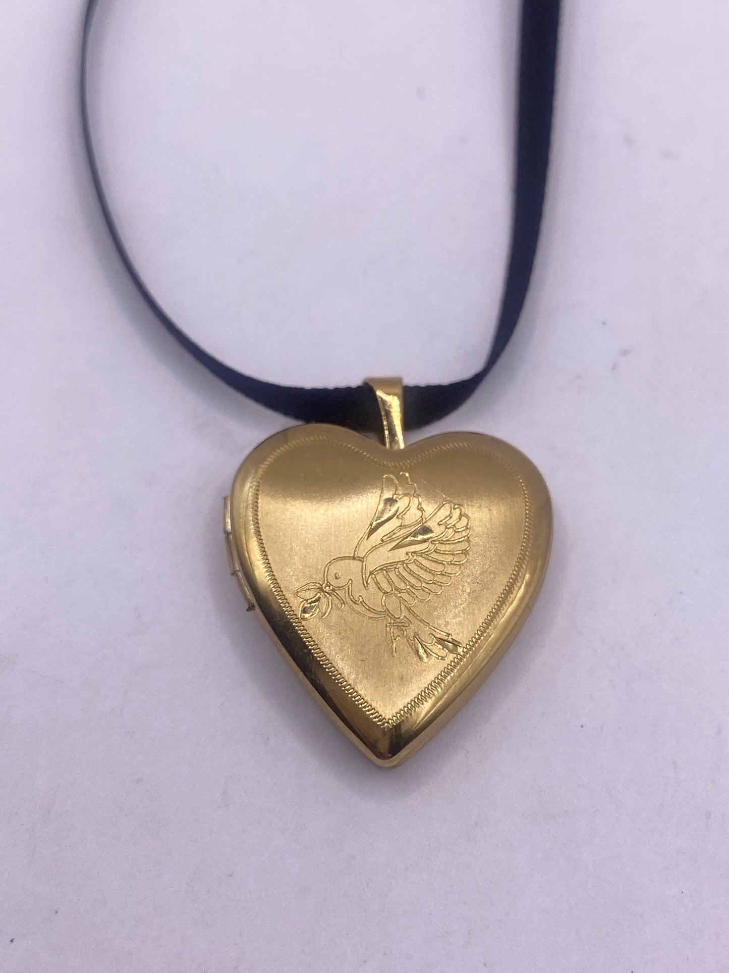 Vintage Gold Locket | Tiny Heart 9k Gold Filled Pendant Photo Memory Charm Engraved Bird | Choker Necklace