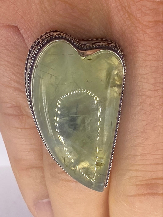 Vintage Green Nephrite Jade Heart White Bronze Statement Ring