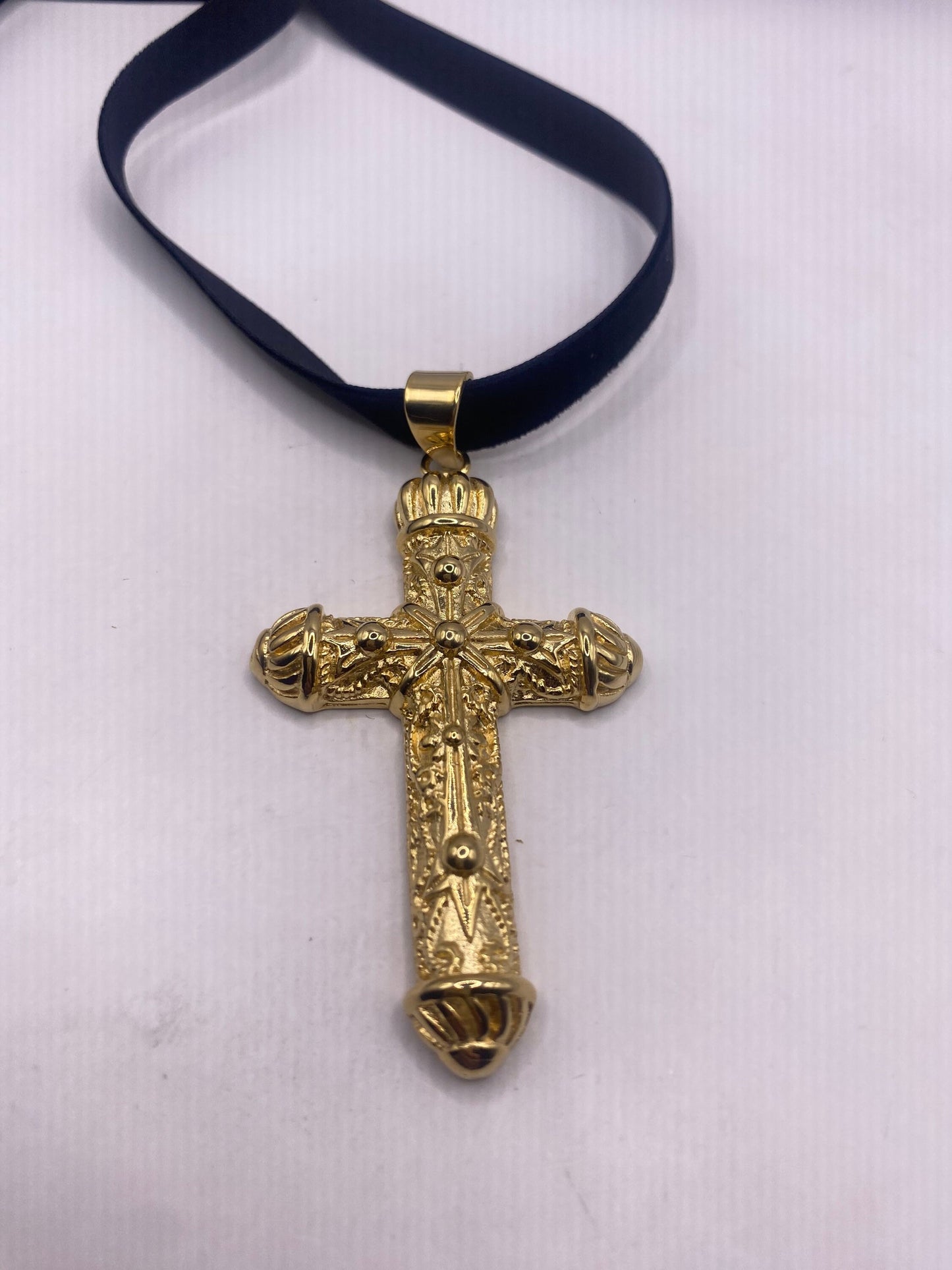 vintage Celtic Gold Stainless Steel Cross pendant necklace