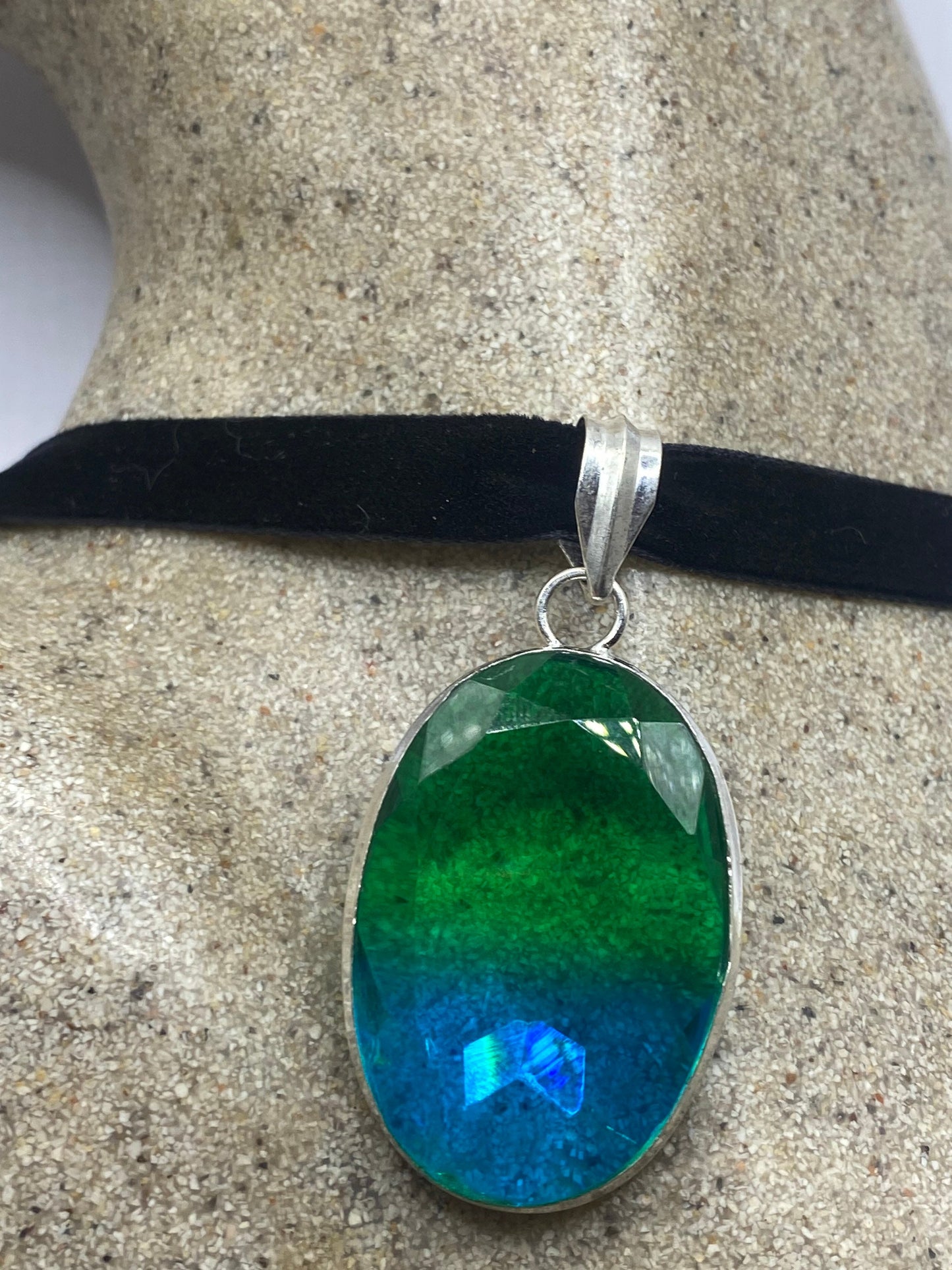 Vintage Green Glass Choker Silver Finished Necklace