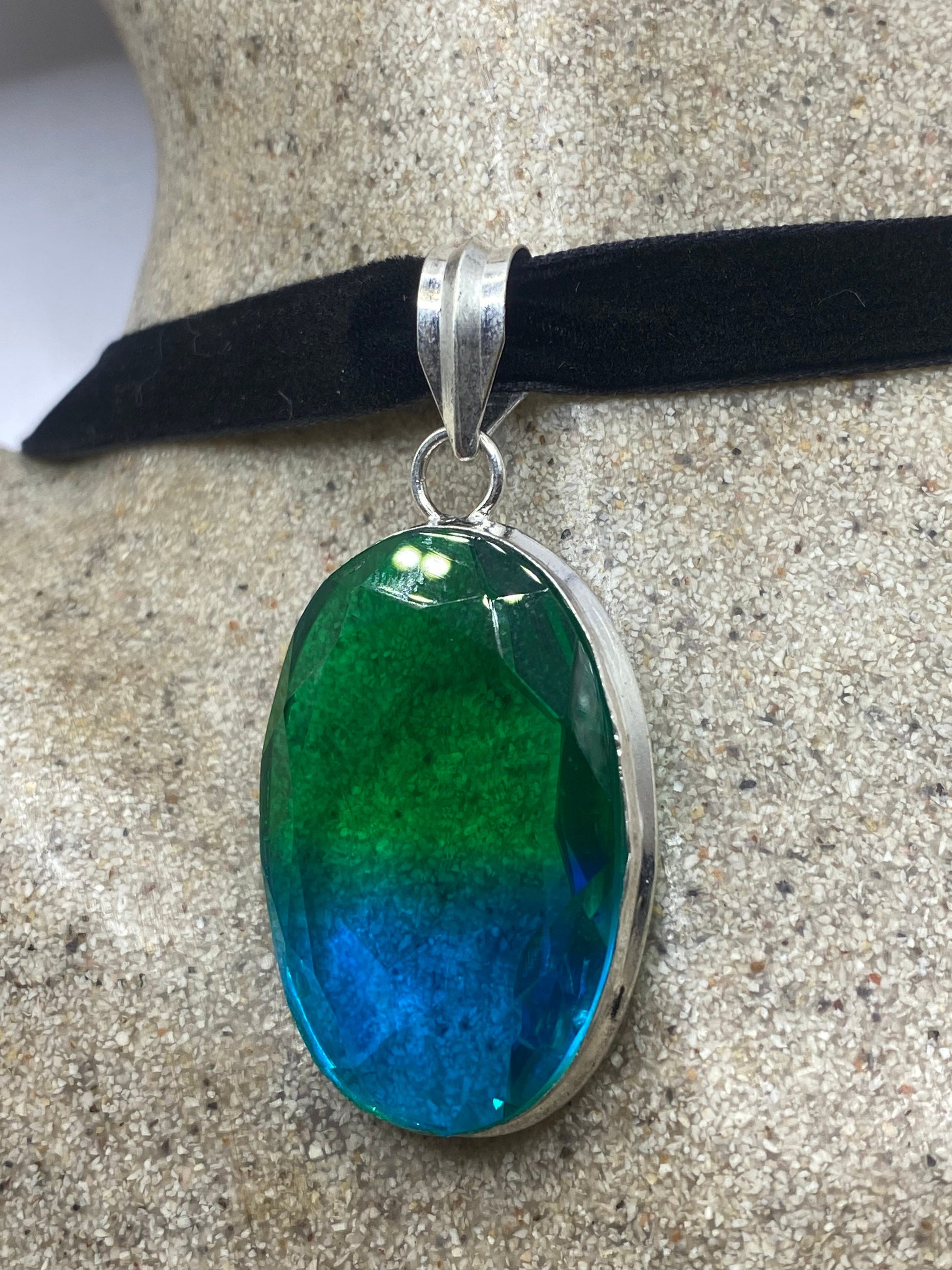 Vintage Green Glass Choker Silver Finished Necklace