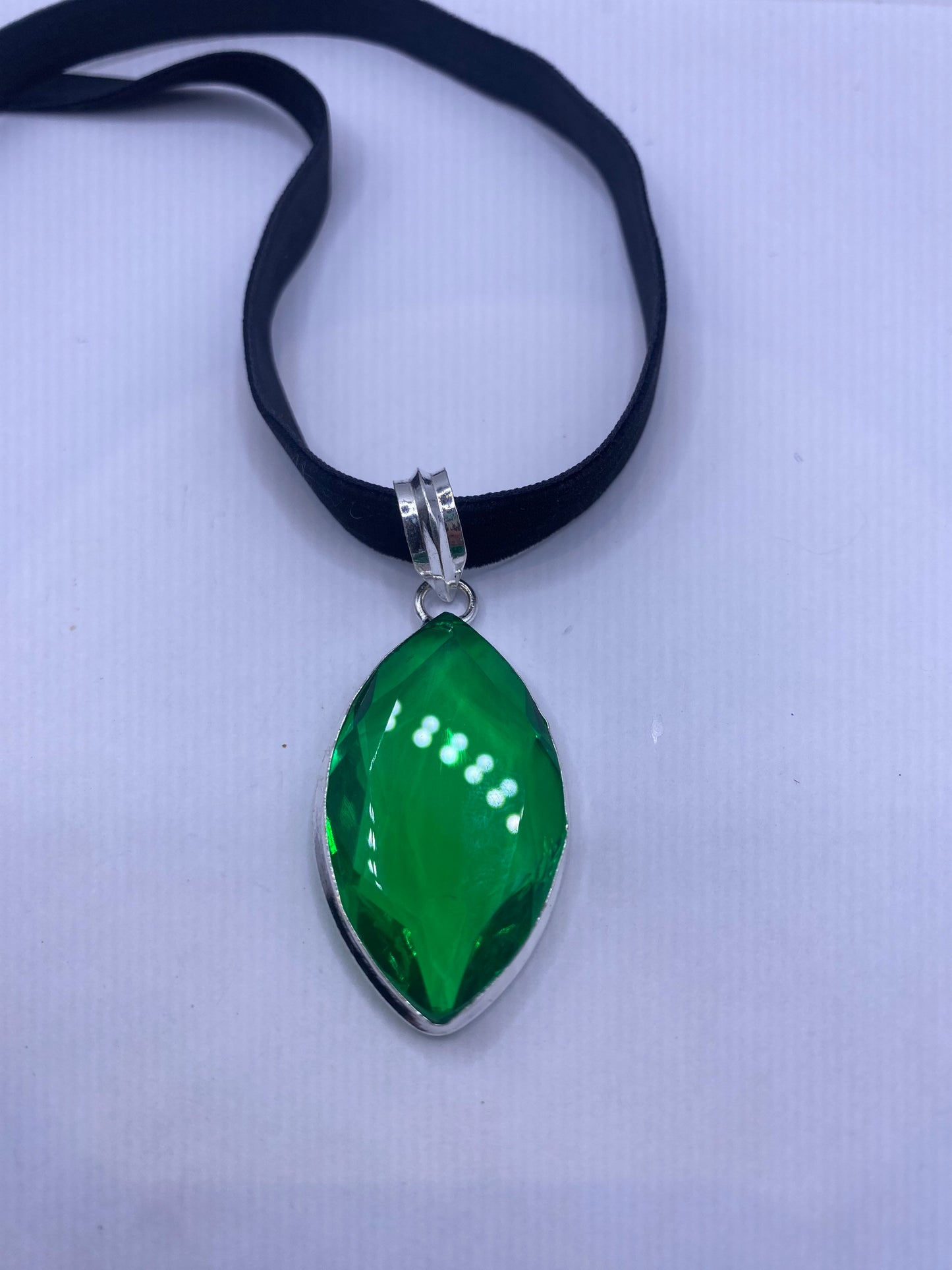 Vintage Green Glass Choker Silver Finished Necklace