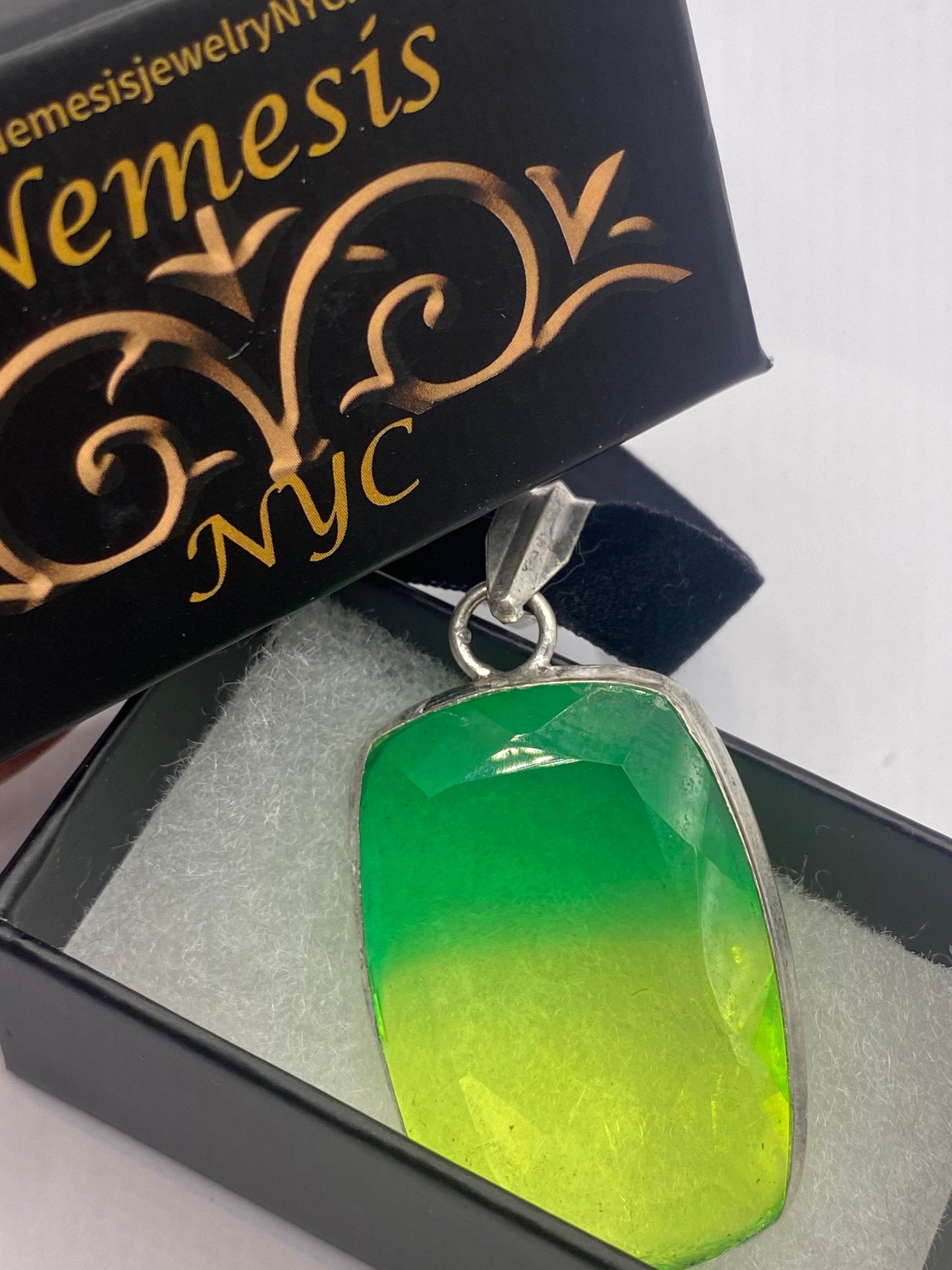 Vintage Green Glass Choker Silver Finished Necklace