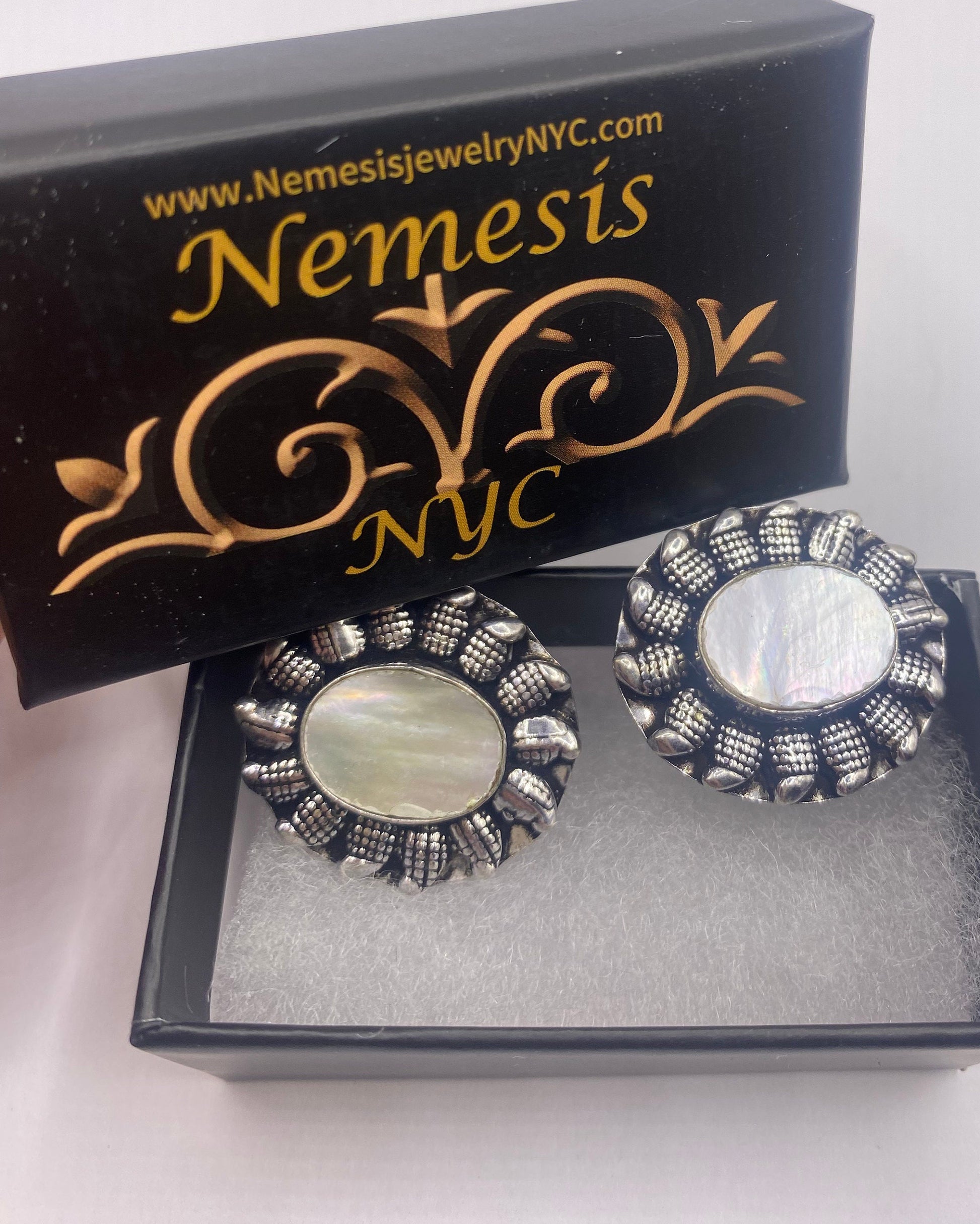 Vintage White Mother of Pearl Cuff Links