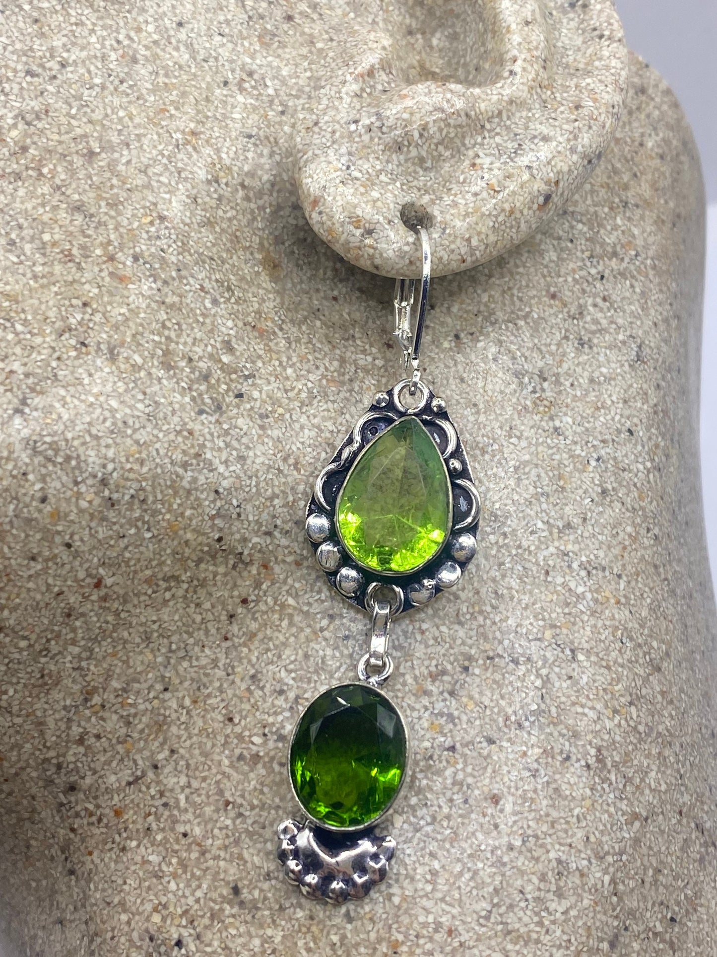 Vintage Green Crystal Glass Earrings 925 Sterling Silver Leverback