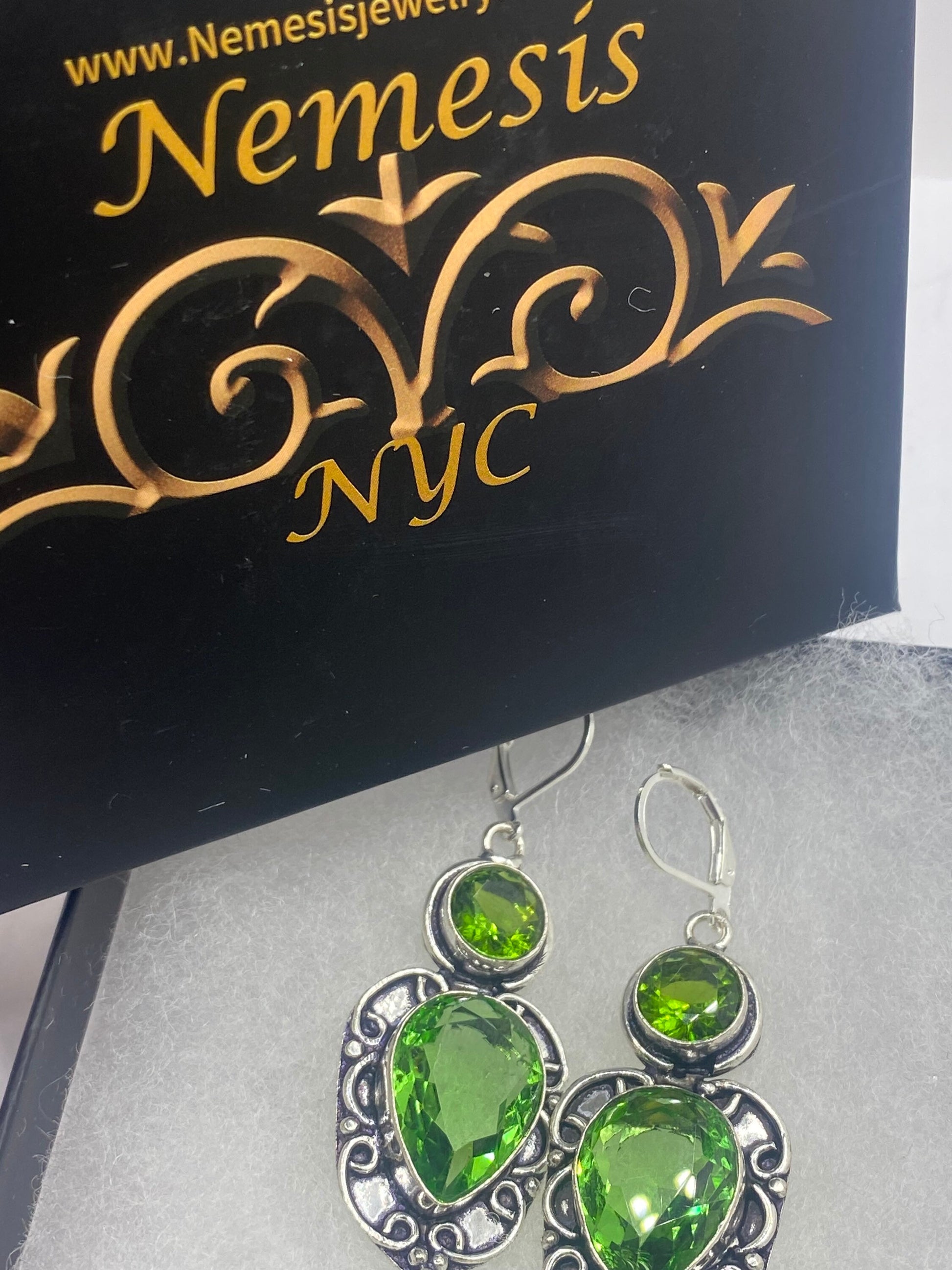 Vintage Green Crystal Glass Earrings 925 Sterling Silver Leverback
