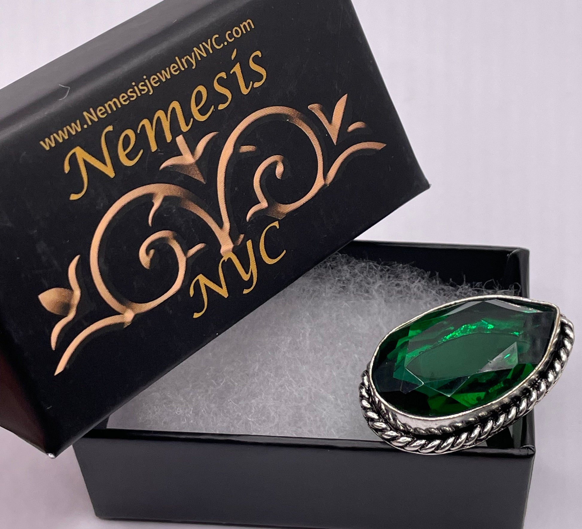 Vintage Green Antique Glass Cocktail Ring