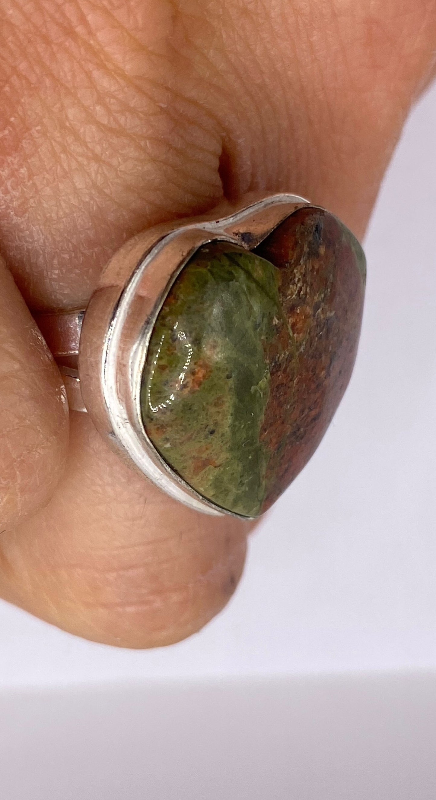 Vintage Green Unikcyte Silver Ring Size 6.75