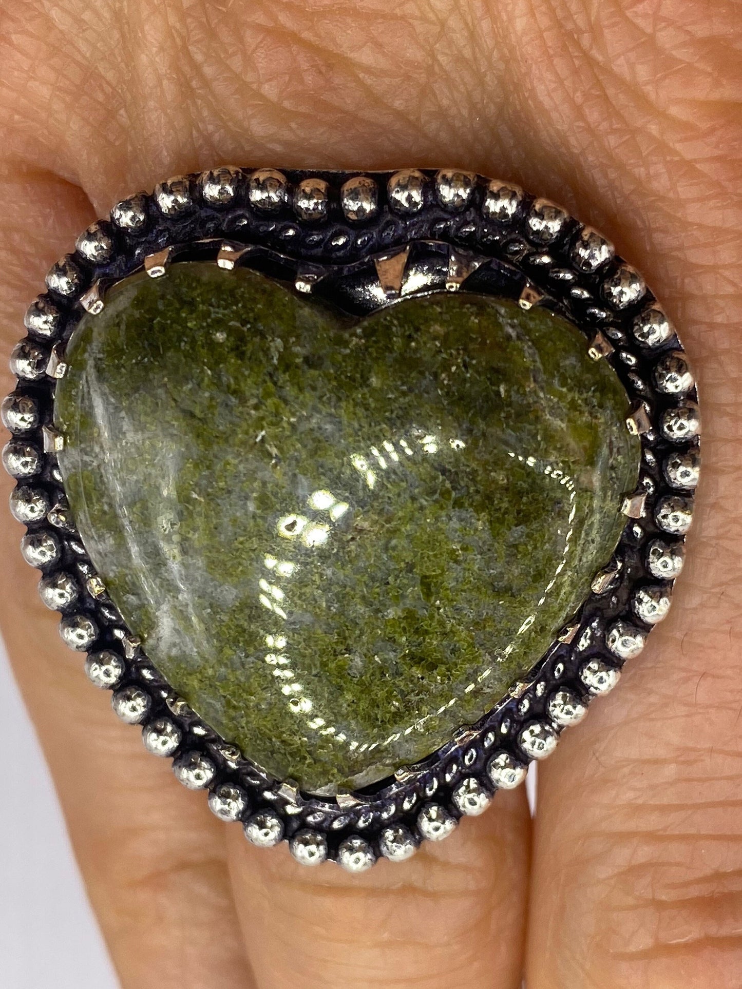 Vintage Green Nephrite Jade Heart Ring