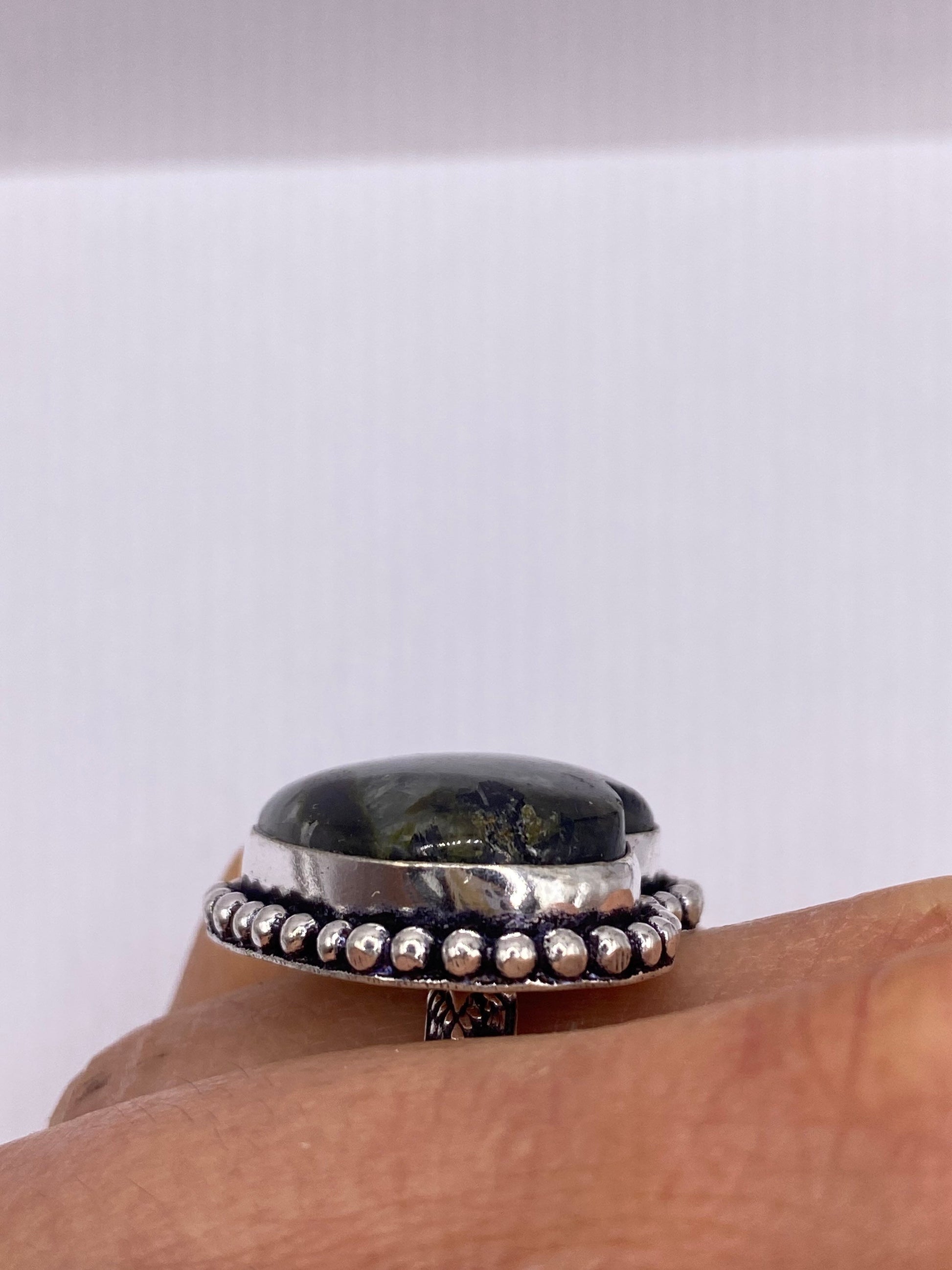 Vintage Green Nephrite Jade Heart Ring