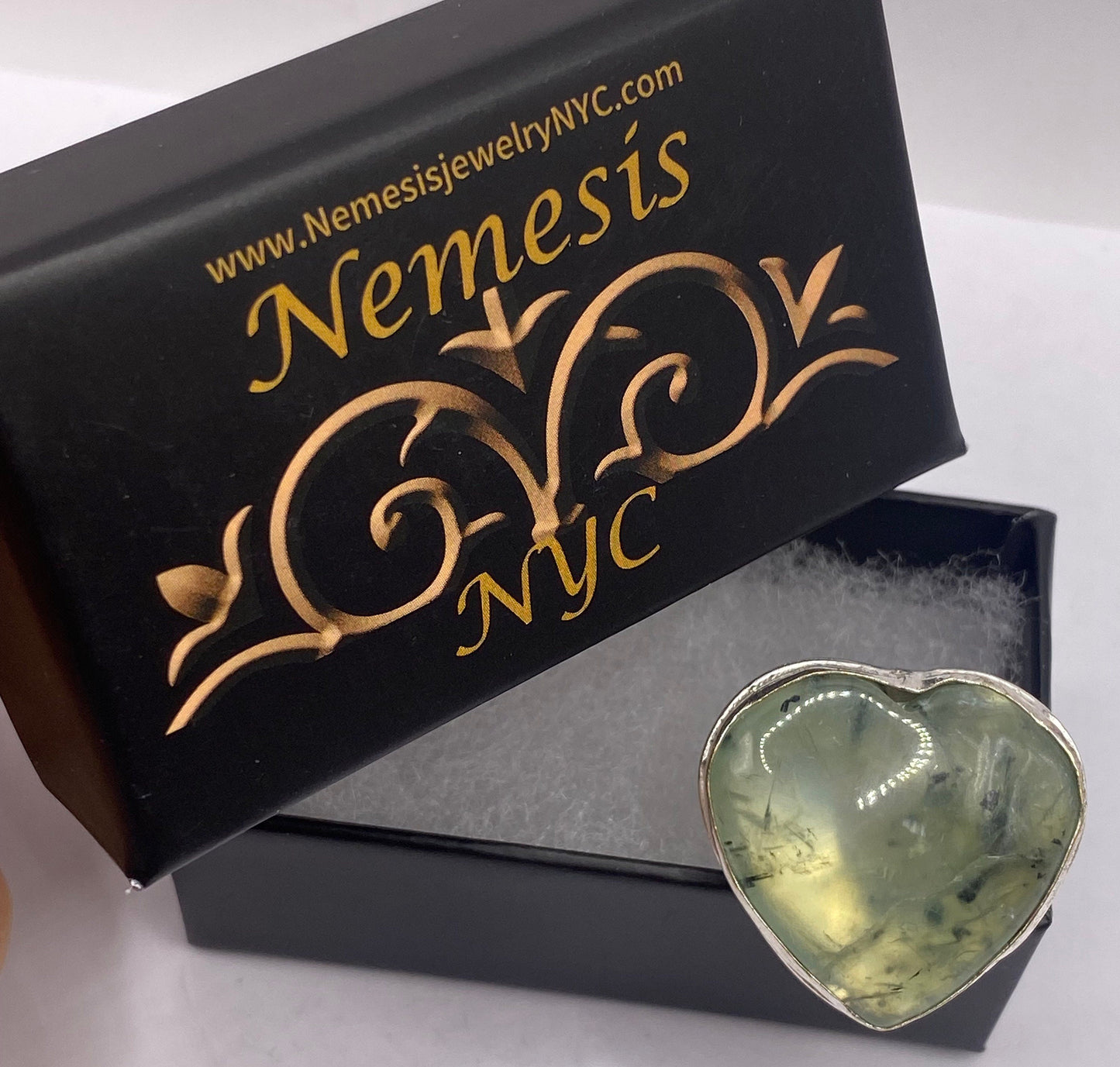 Vintage Green Nephrite Jade Heart Ring