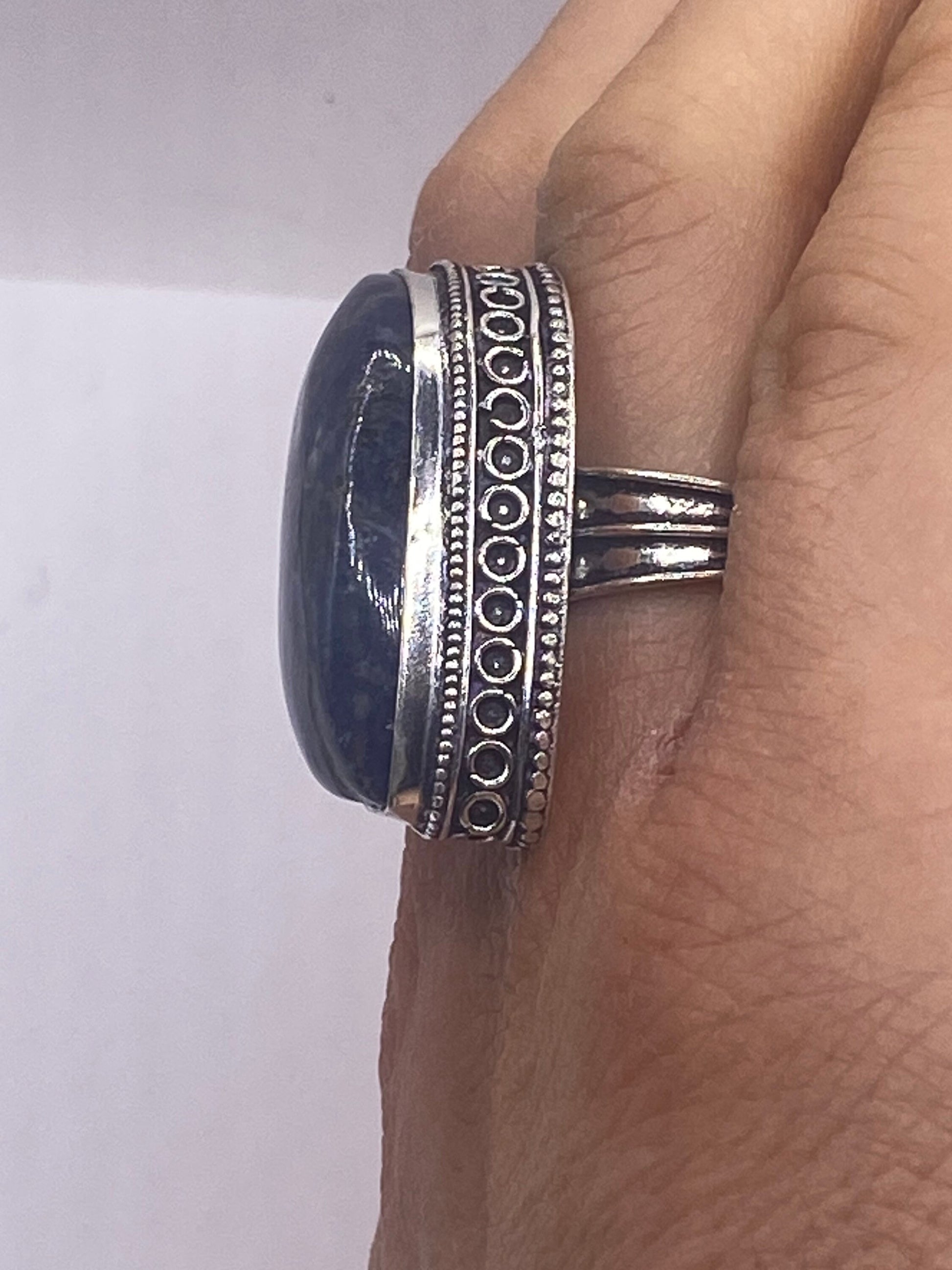 Vintage Blue Flower Carved Lapis Lazuli Ring