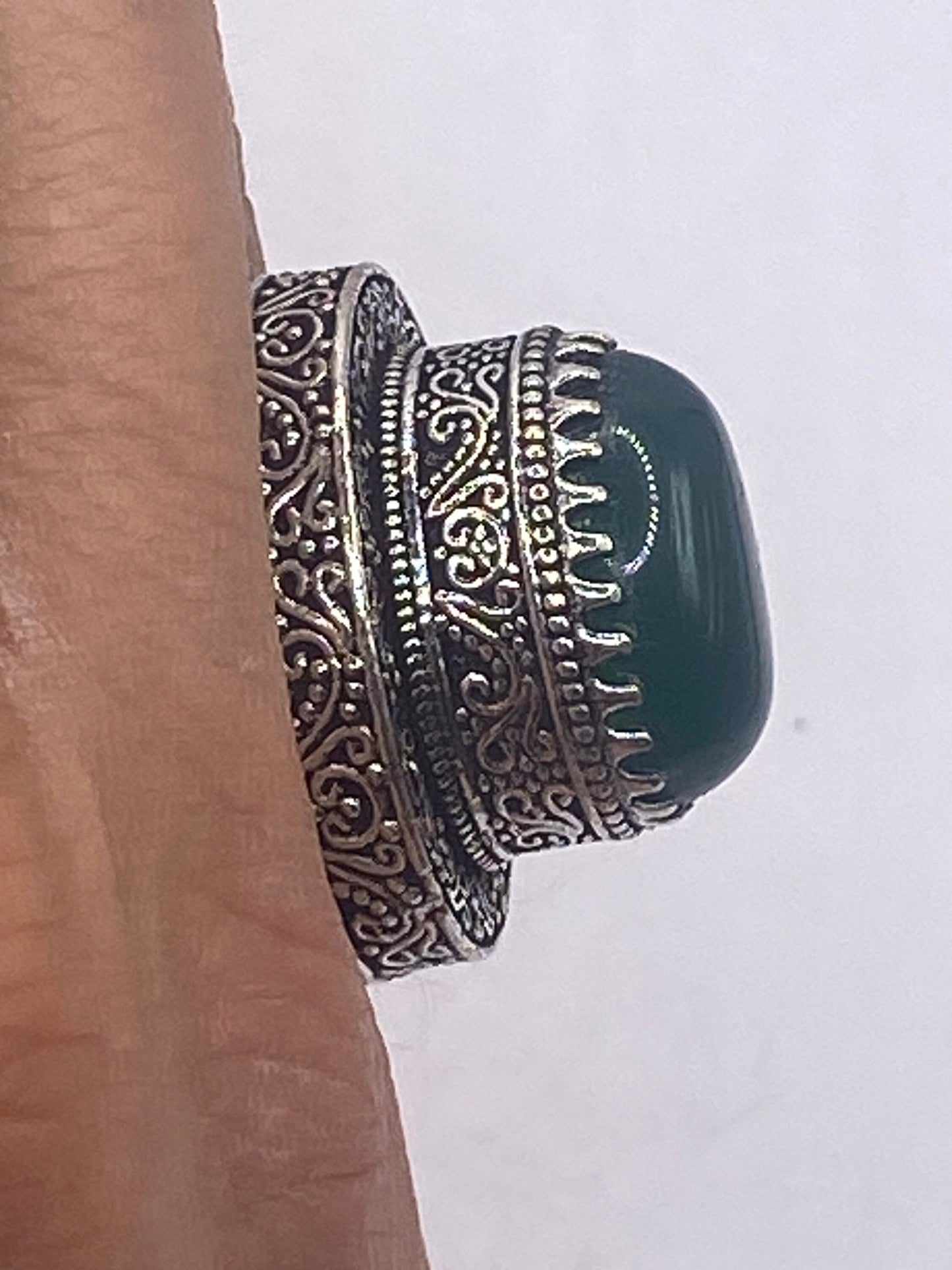 Vintage Green Emerald Chrysoprase White Bronze Silver Ring Adjustable