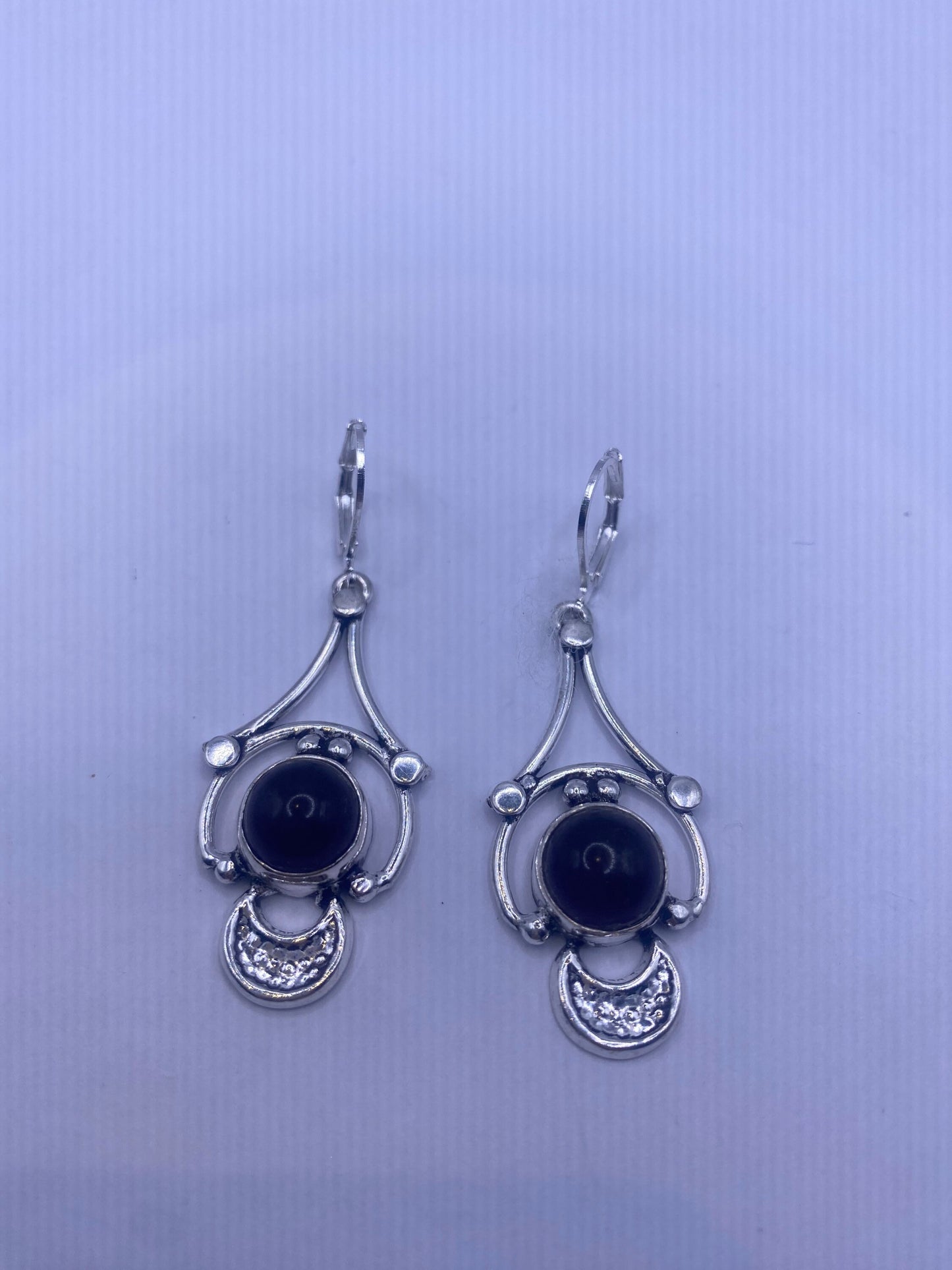 Vintage Purple Amethyst Earrings 925 Sterling Silver Leverback