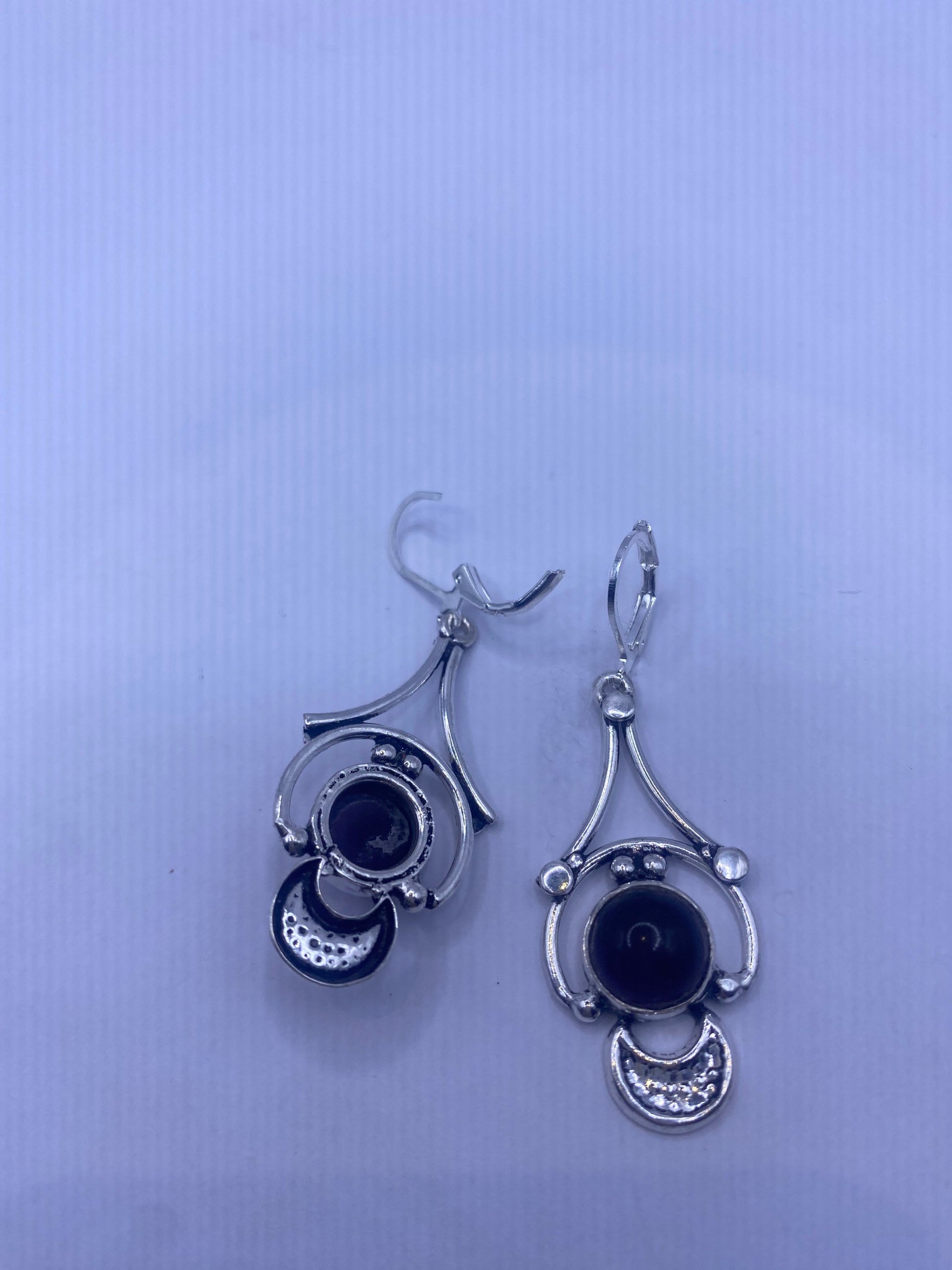 Vintage Purple Amethyst Earrings 925 Sterling Silver Leverback