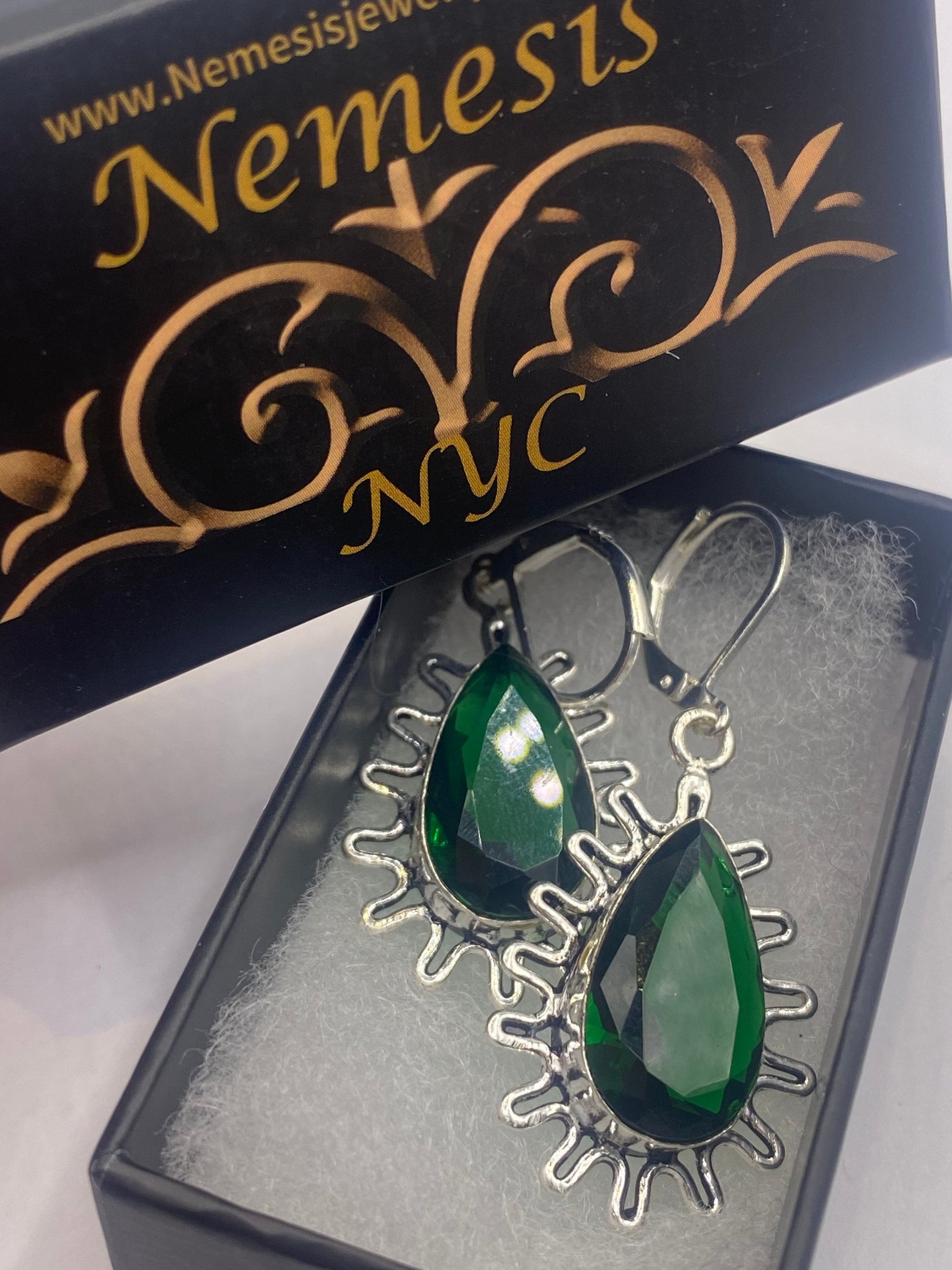 Vintage Green Crystal Glass Earrings 925 Sterling Silver Leverback