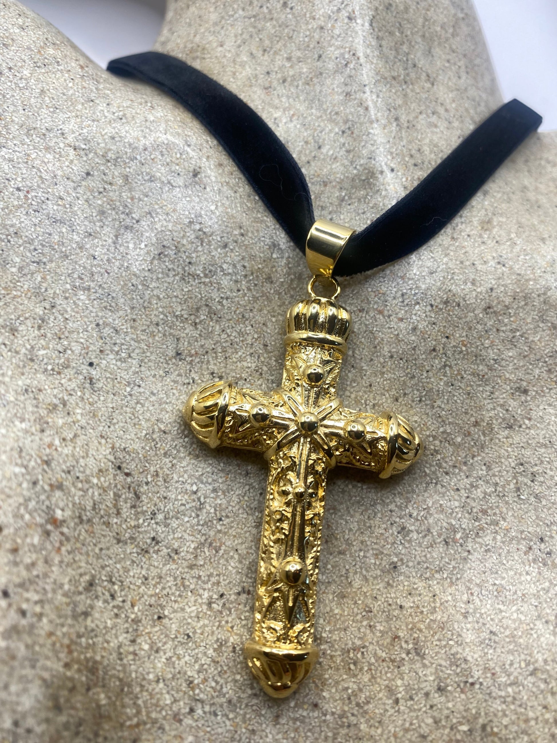 vintage Celtic Gold Stainless Steel Cross pendant necklace