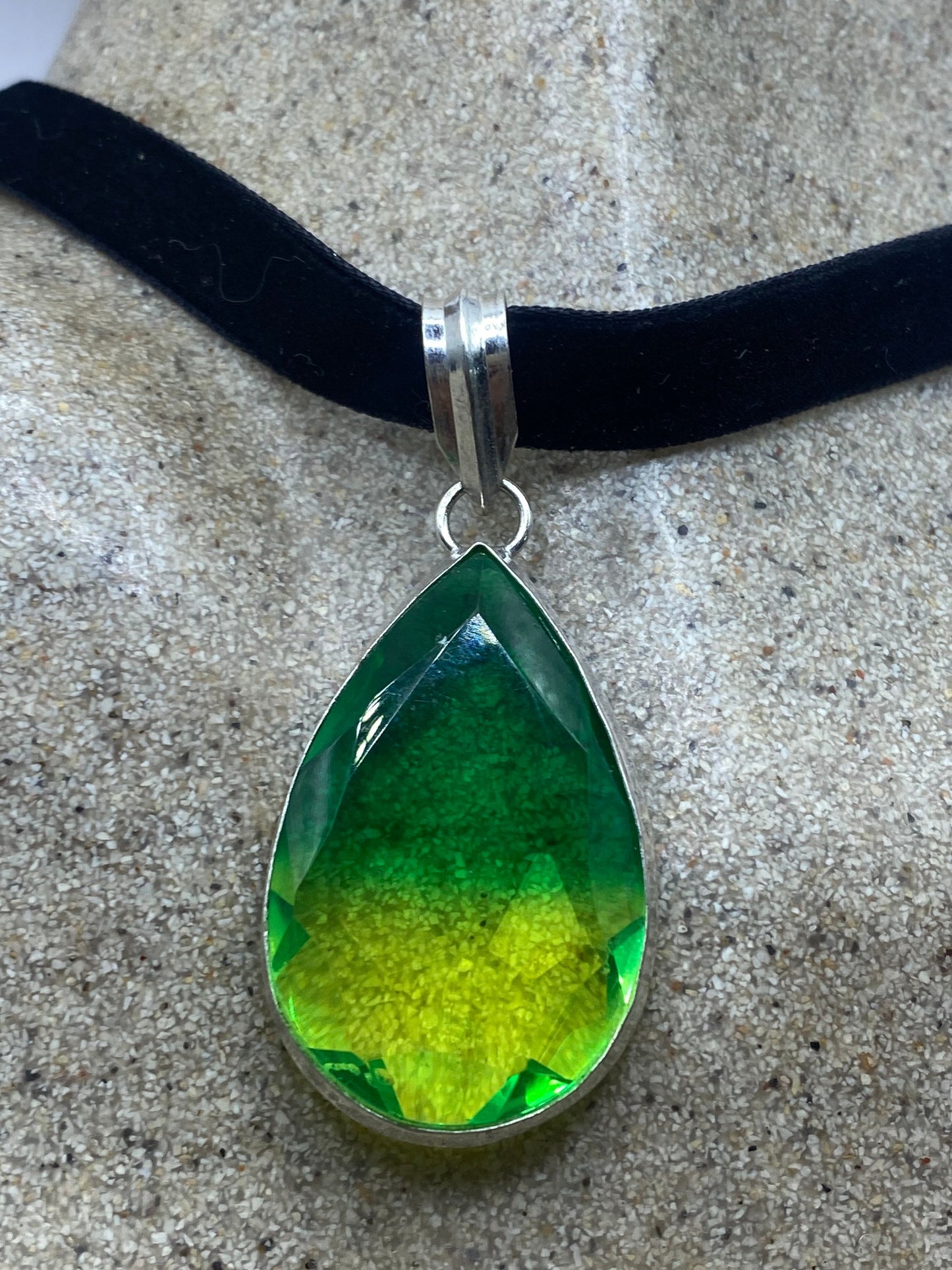 Vintage Green Glass Choker Silver Finished Necklace