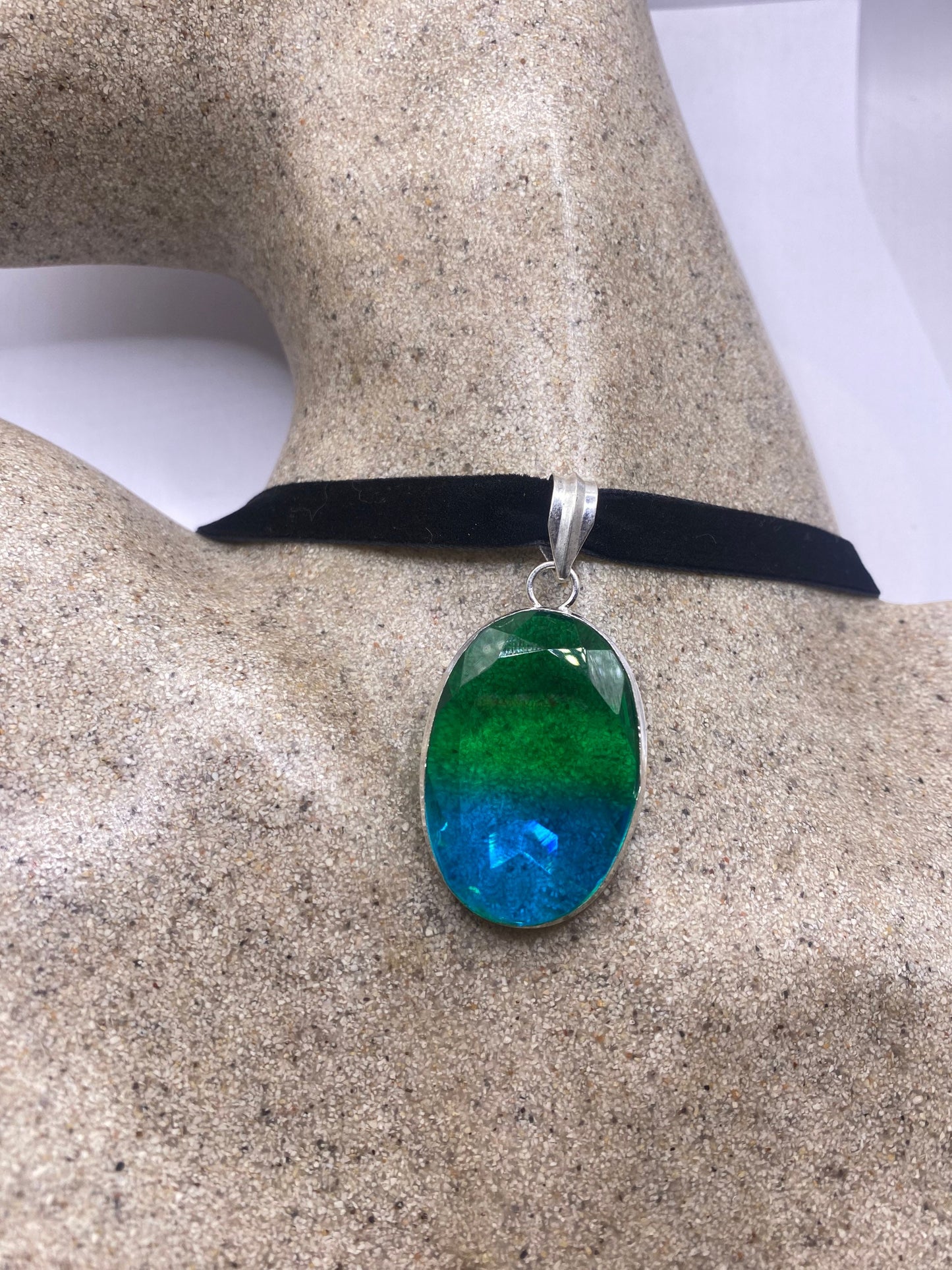 Vintage Green Glass Choker Silver Finished Necklace