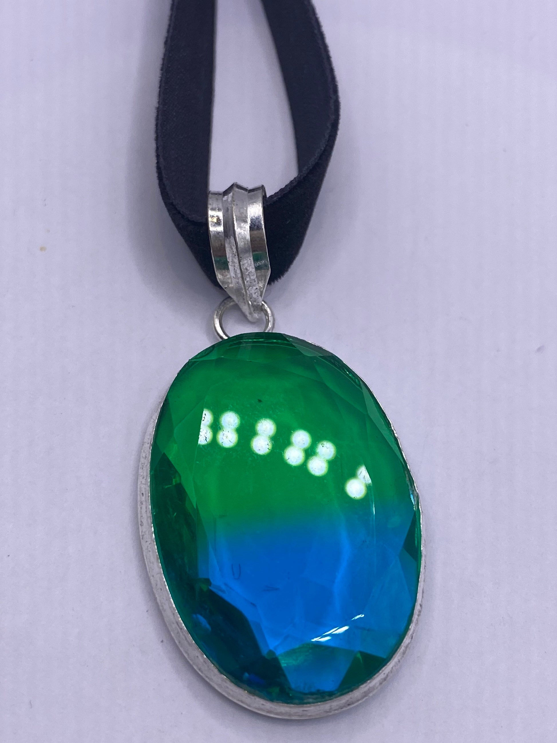 Vintage Green Glass Choker Silver Finished Necklace